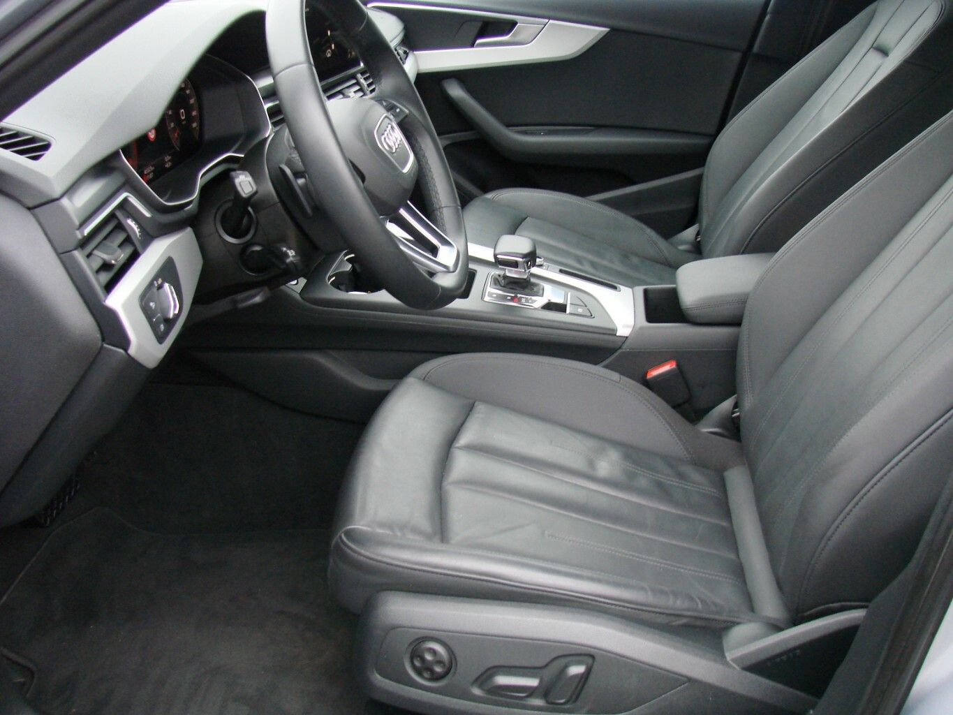 Audi A4 40 TDI quattro advanced - Samsaru's Car Outlet