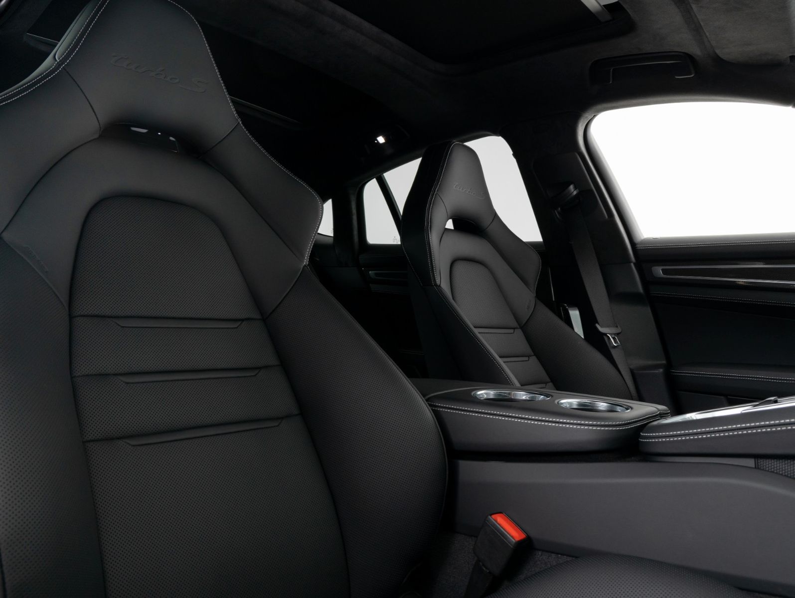 Porsche Panamera Turbo S E-Hybrid - VOLLES AUTO!!!