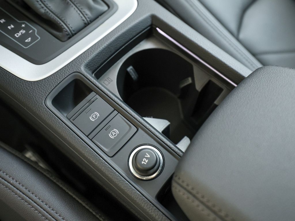 Audi Q3 advanced 35 TDI quattro S tronic - Samsaru's Car Outlet