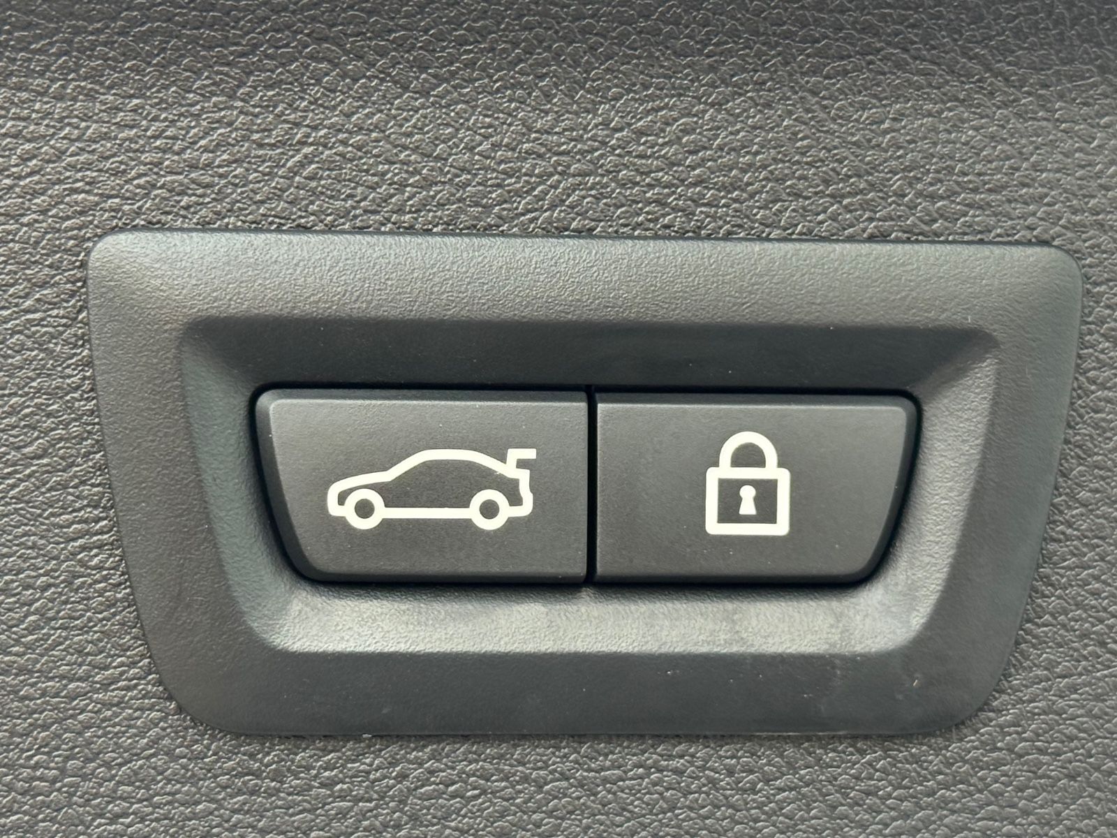 BMW X3 30e xDrive M Sport - Samsaru's Car Outlet
