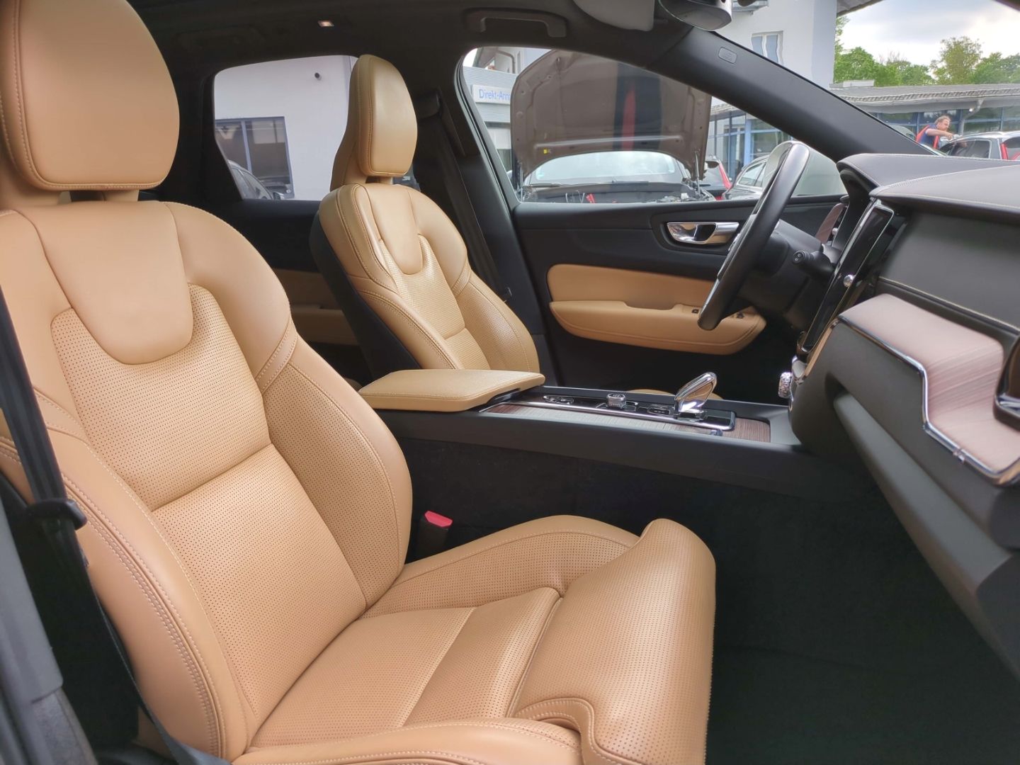 Volvo XC60 Inscription Recharge Plug-In Hybrid AWD T8