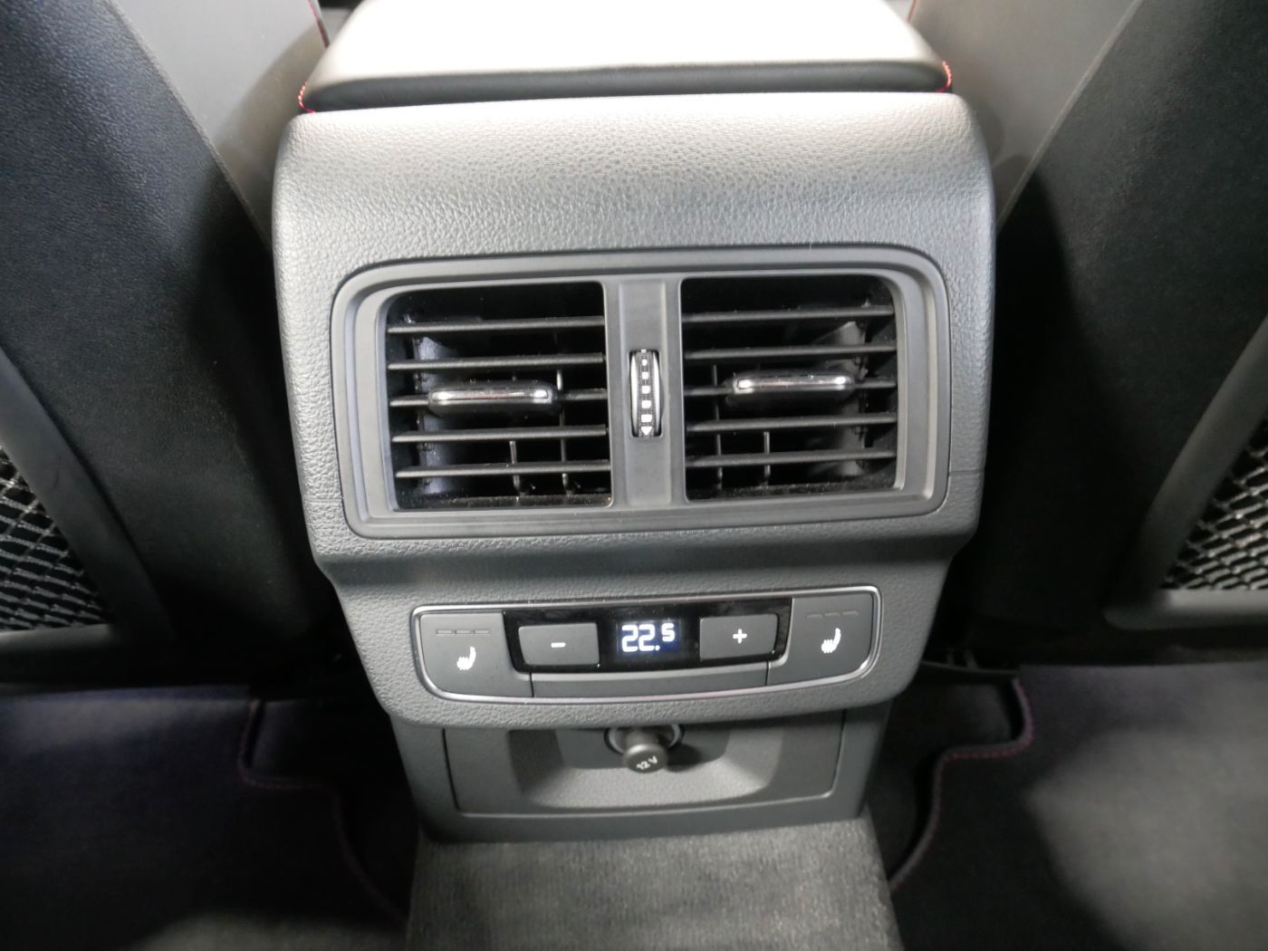 Audi Q5 40 TDI quattro S line S tro. MATRIX AHK PANO