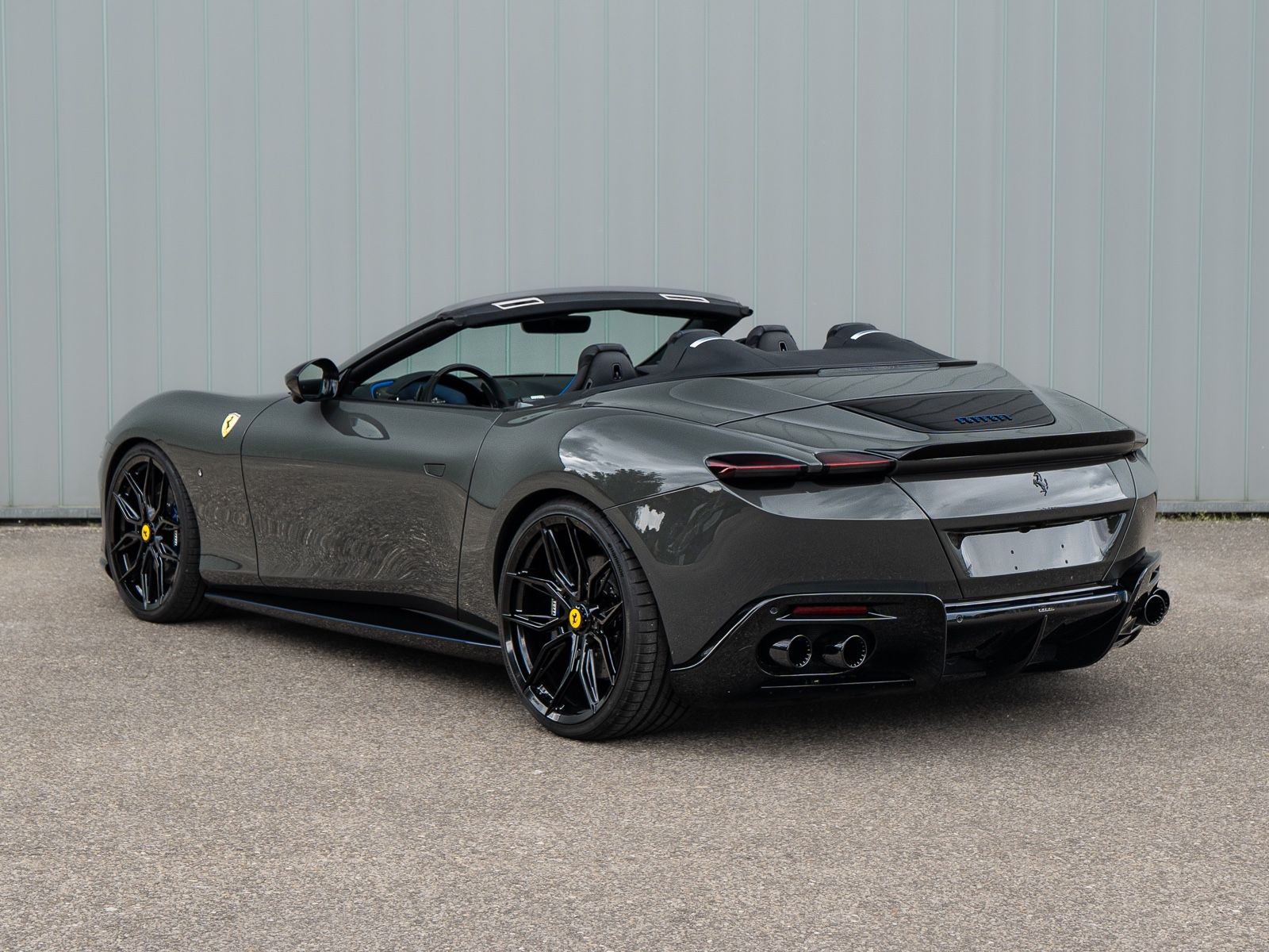Ferrari Roma Spider - Samsaru's Car Outlet
