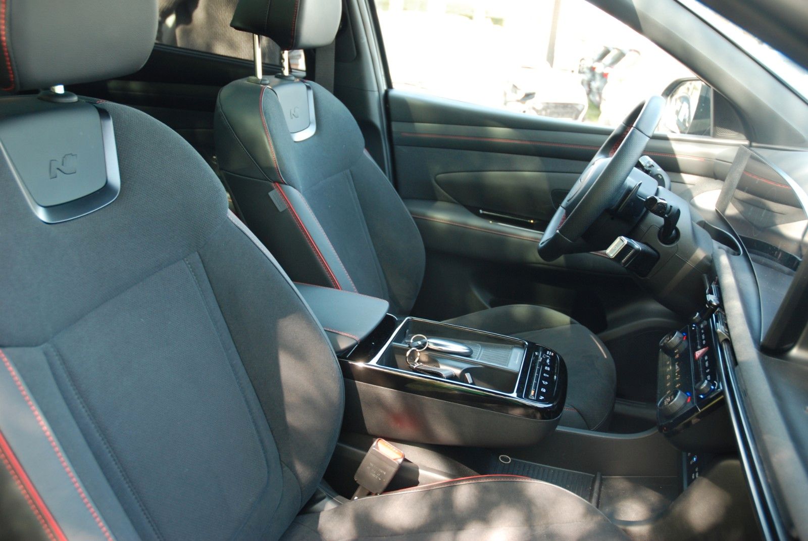 Hyundai TUCSON 1.6 T-GDI Plug-in 4WD N Line - Samsaru's Car Outlet