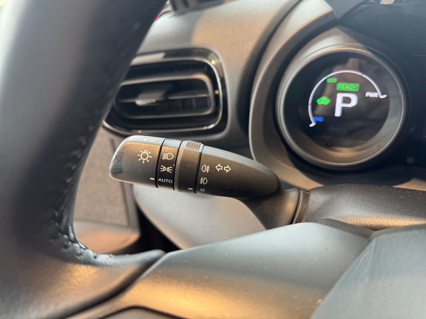 Toyota Yaris Hybrid 1.5 Tokyo Spirit *LED*CarPlay*RCam*