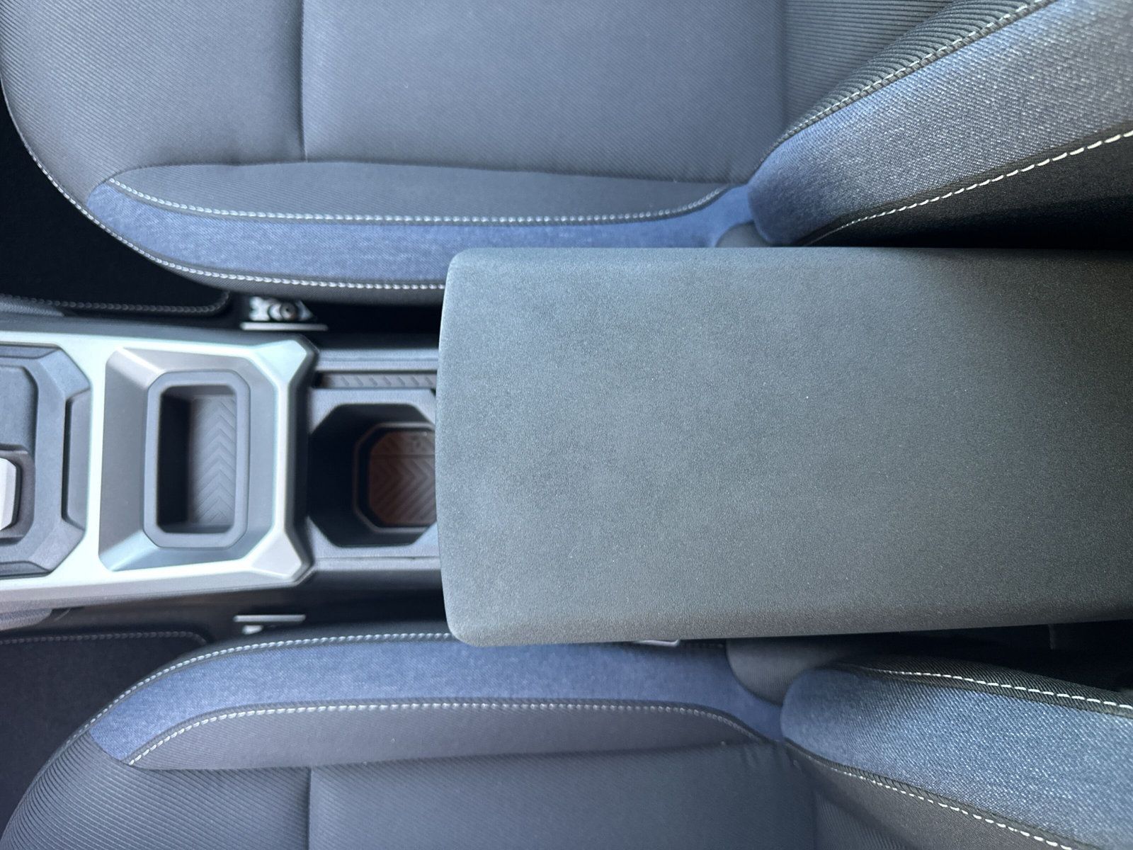Dacia Duster Journey 1.6 E-TECH Hybrid - Samsaru's Car Outlet