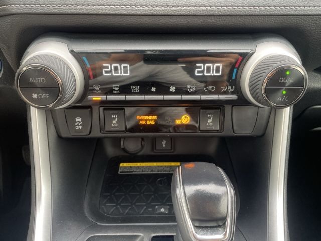 Toyota RAV 4 Hybrid - Samsaru's Car Outlet