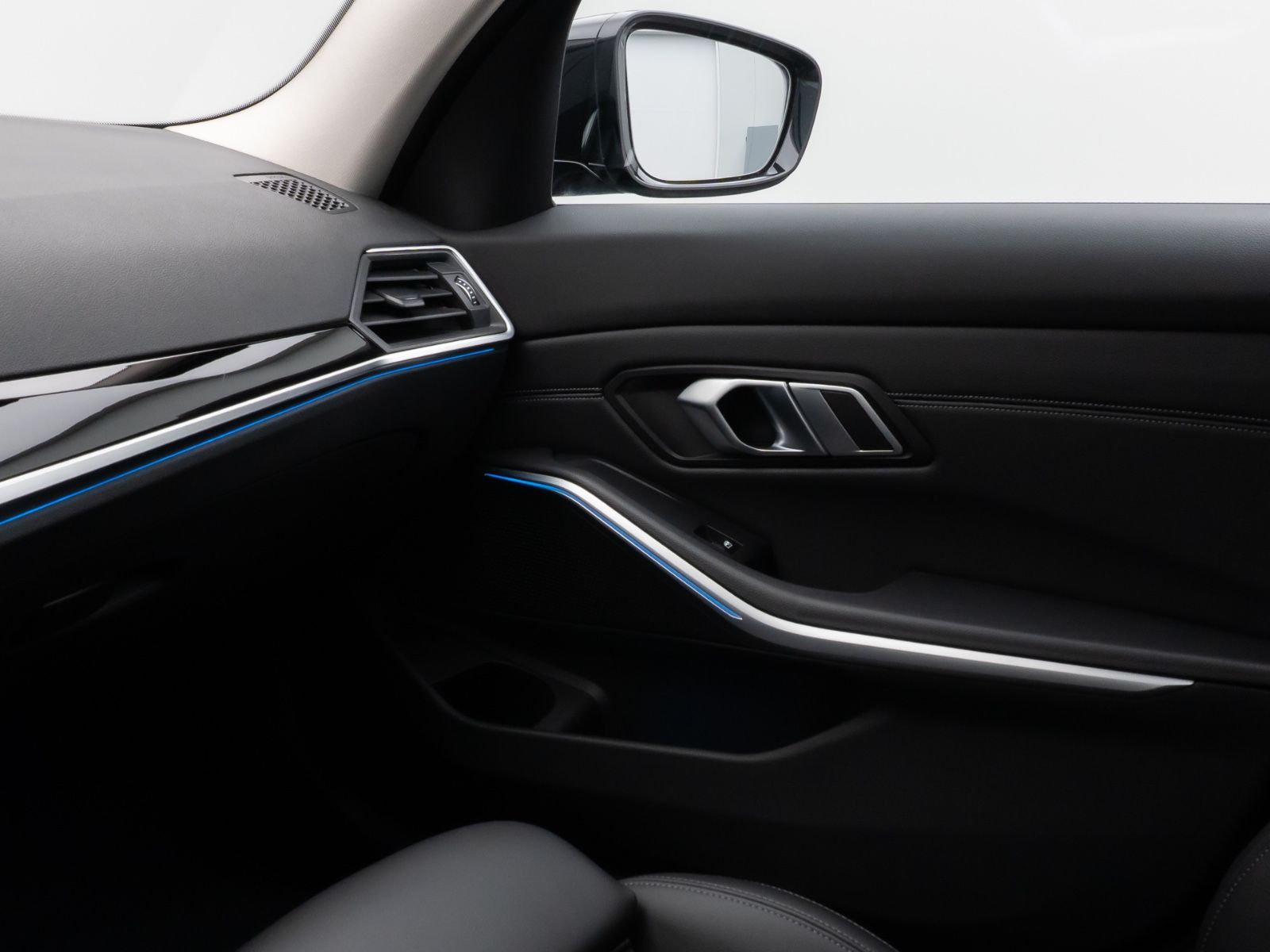BMW 330e xD Sport Line 360°DAB Stop&Go LED Alarm AHK
