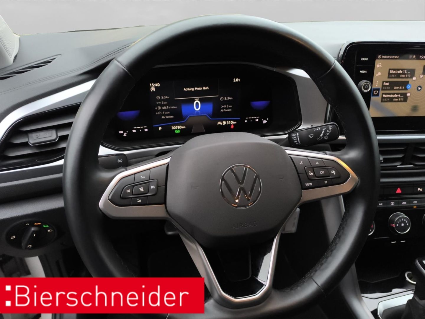 Volkswagen T-Roc 1.5 TSI DSG Life - Samsaru's Car Outlet