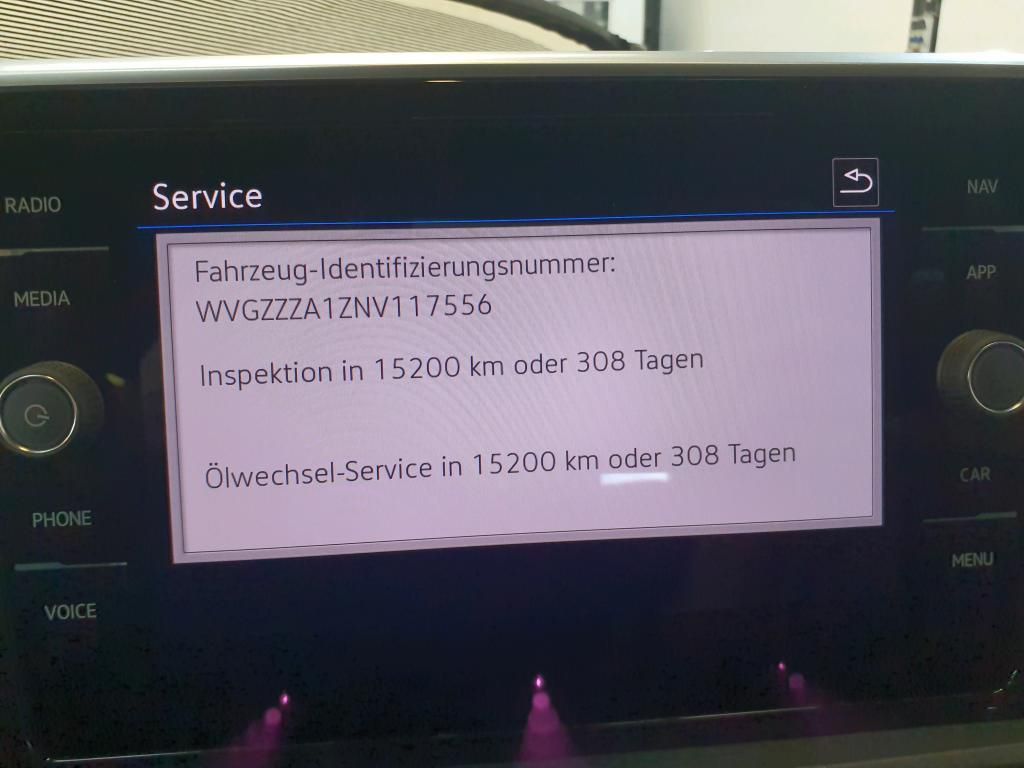 Volkswagen T-Roc Style 1.5 TSI DSG - Samsaru's Car Outlet