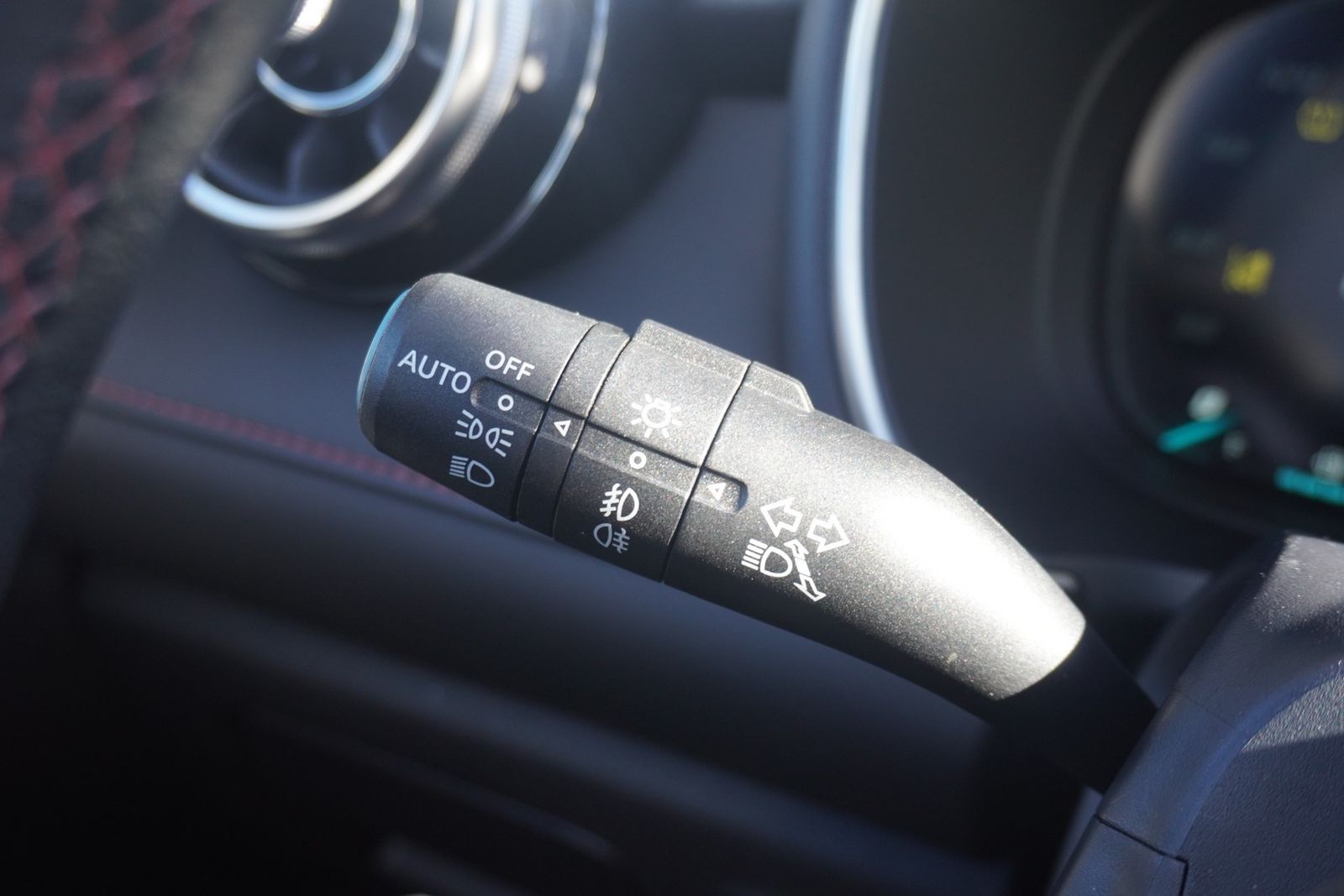 MG HS 1.5 T-GDI Luxury Aut. LED Navi Pano 360°