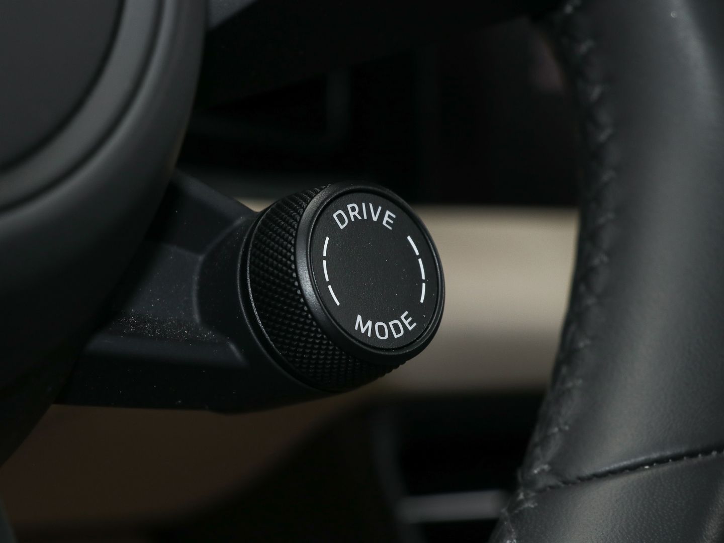 Porsche Macan Turbo InnoDrive HA-Lenkung Surround View