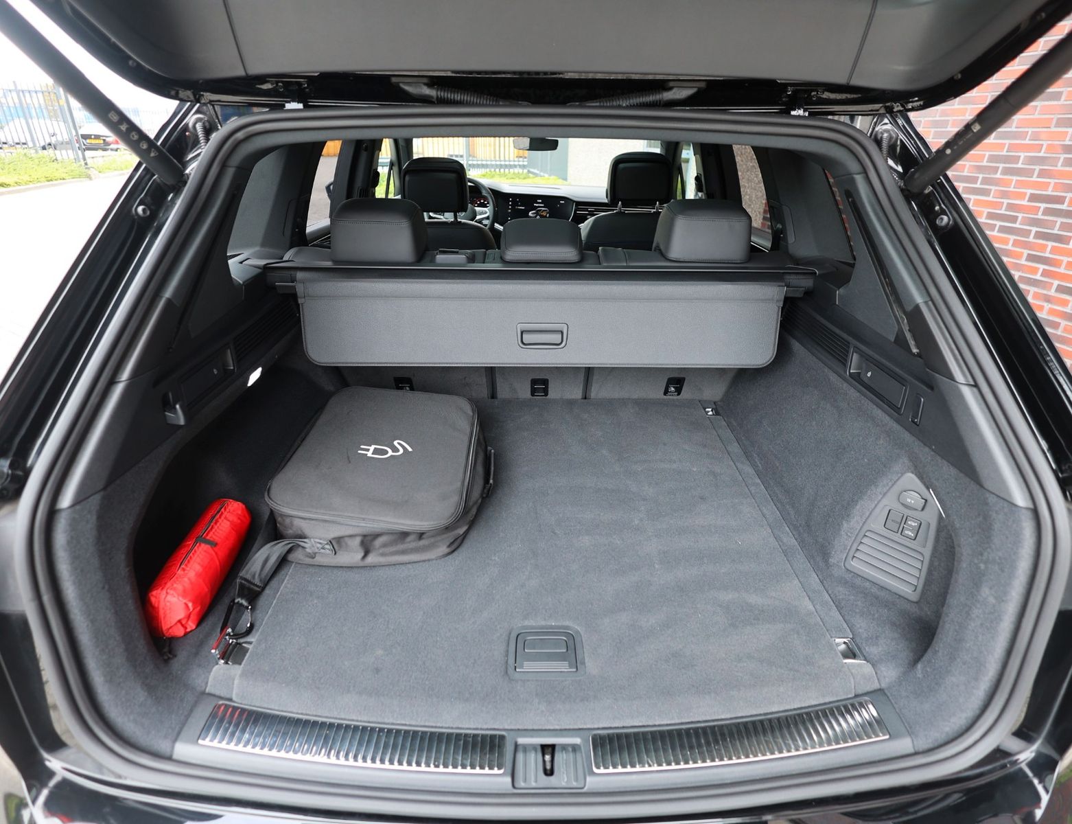 Volkswagen Touareg 3.0 TSI eHybrid 4Motion R