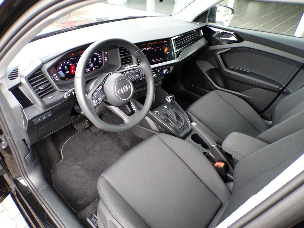 Audi A1 SPORTBACK 25 TFSI S-TRONIC - Samsaru's Car Outlet
