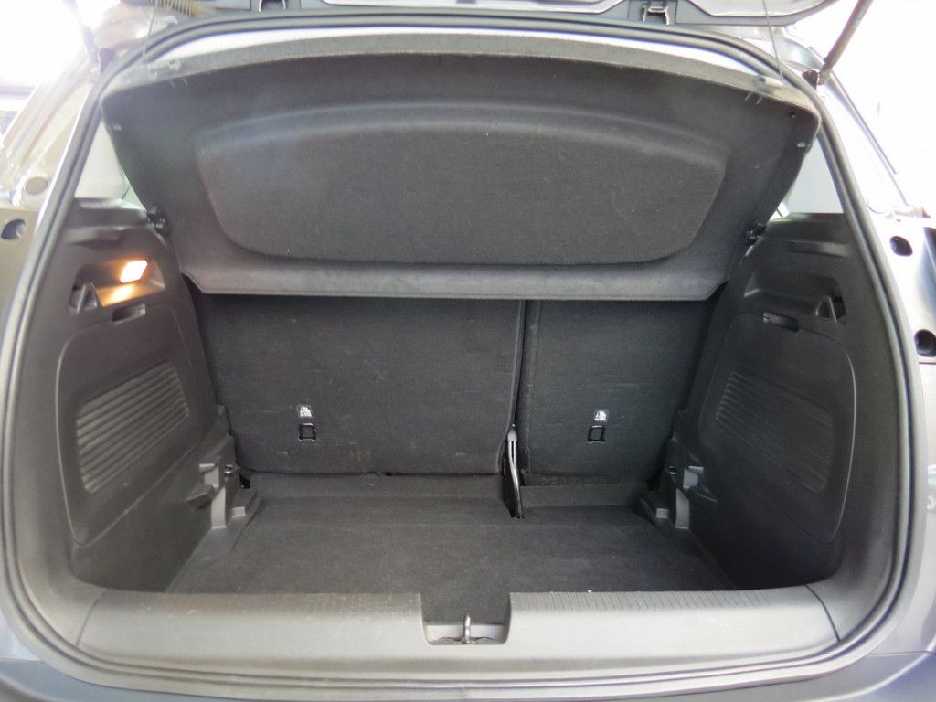 Opel Crossland 1.5 Diesel Elegance - Samsaru's Car Outlet