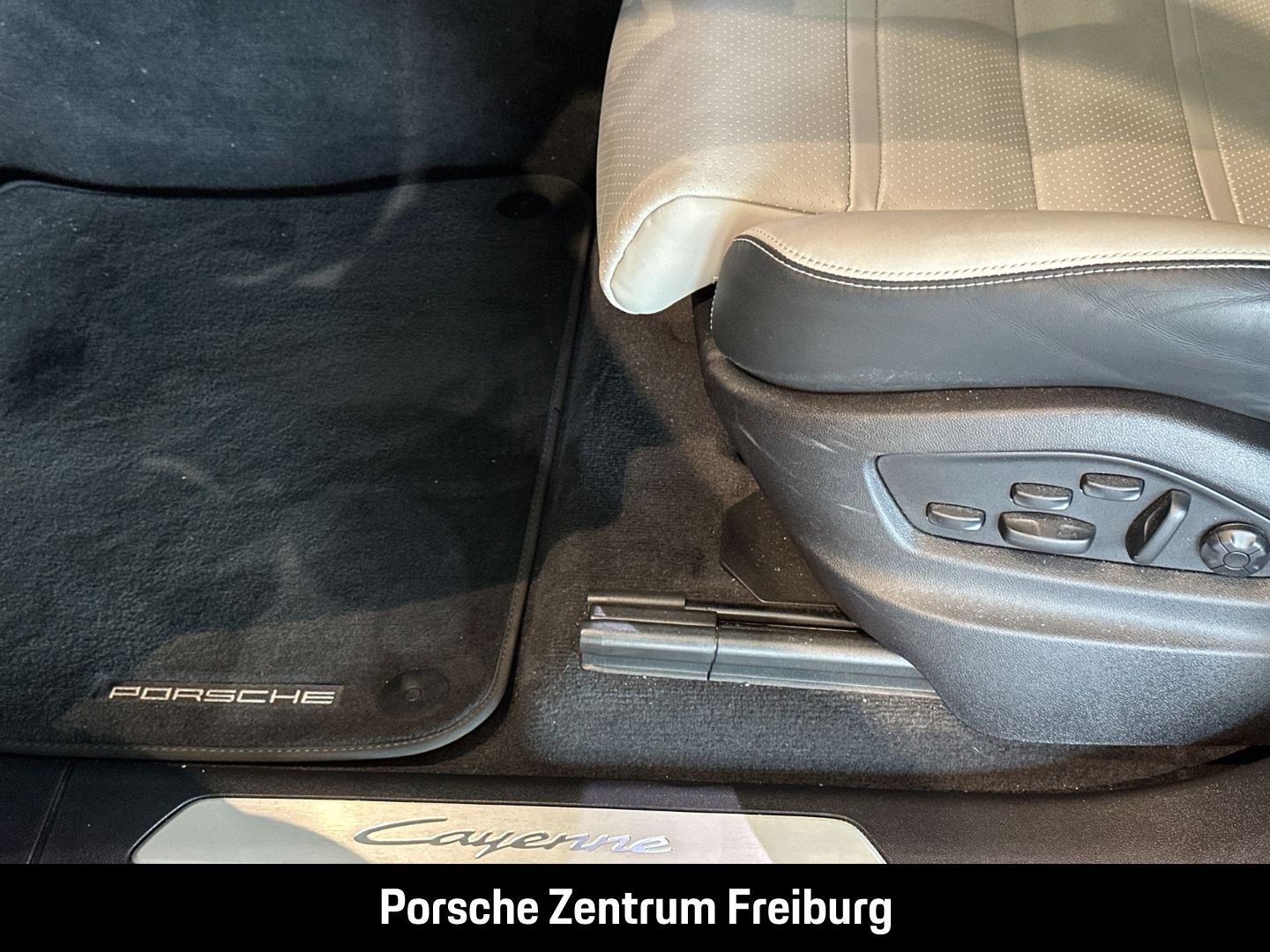 Porsche Cayenne E-Hybrid BOSE Luftfederung LED-Matrix
