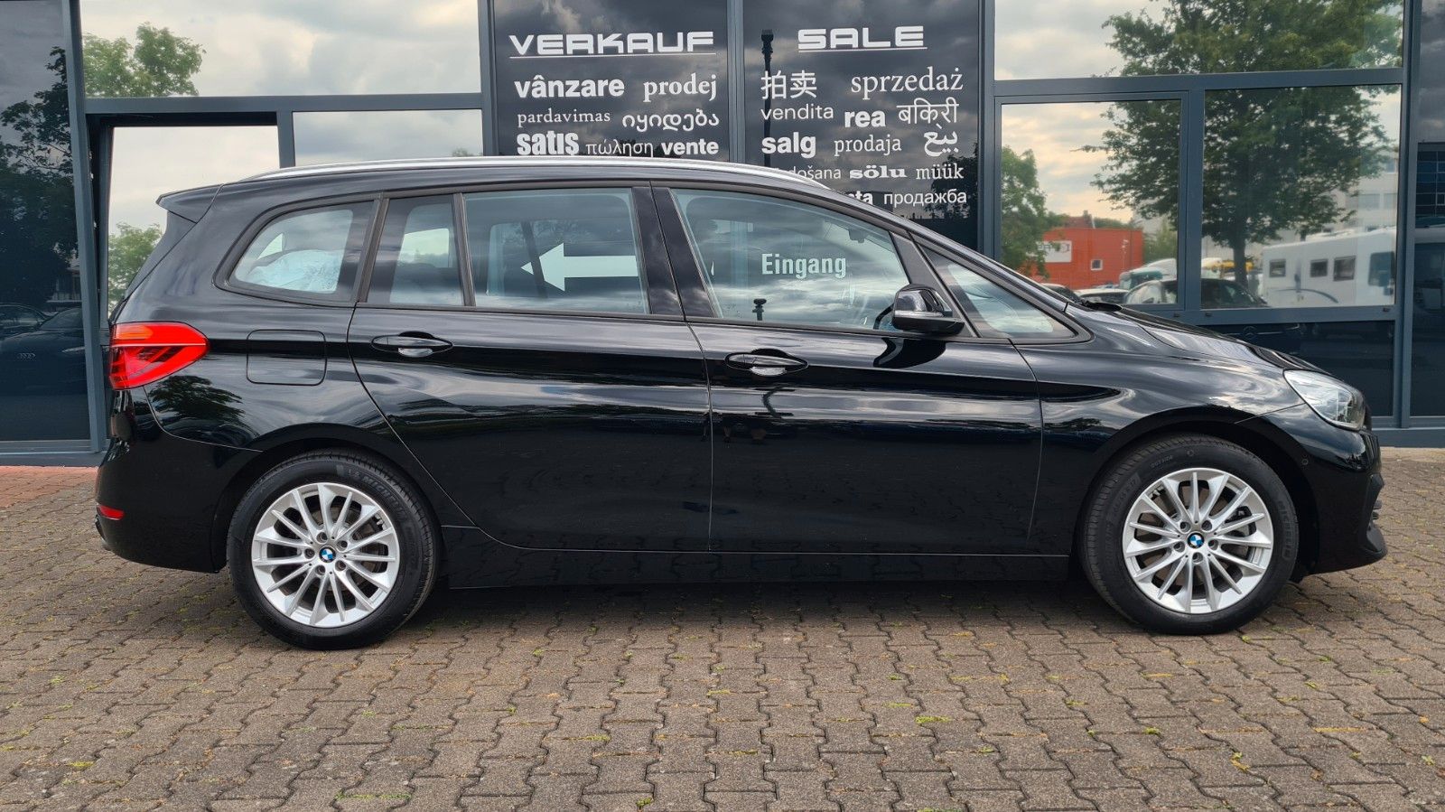BMW 218 d GT Advantage - Samsaru's Car Outlet