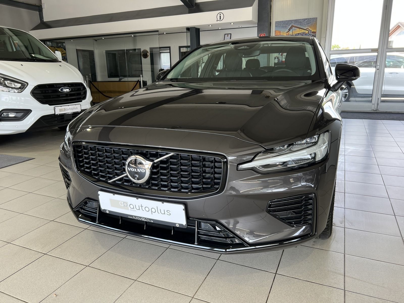 Volvo S60 T8 Ultimate Dark Recharge AWD 360° HeadUp