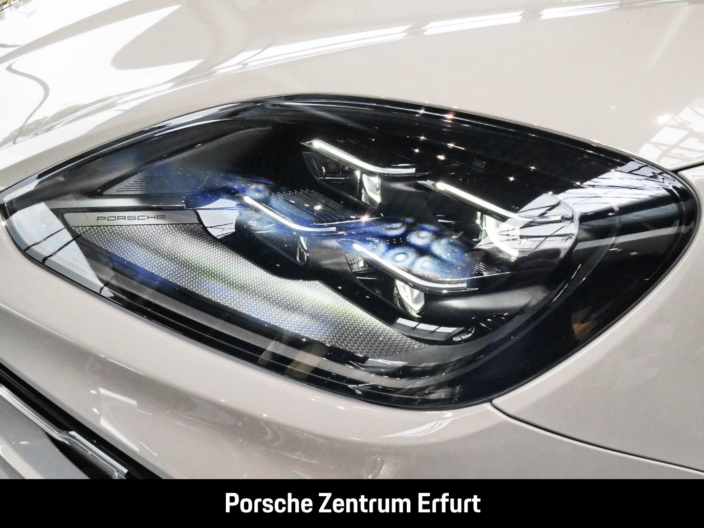 Porsche Cayenne E-Hybrid Coupe Matrix/SportDesign/22''/A
