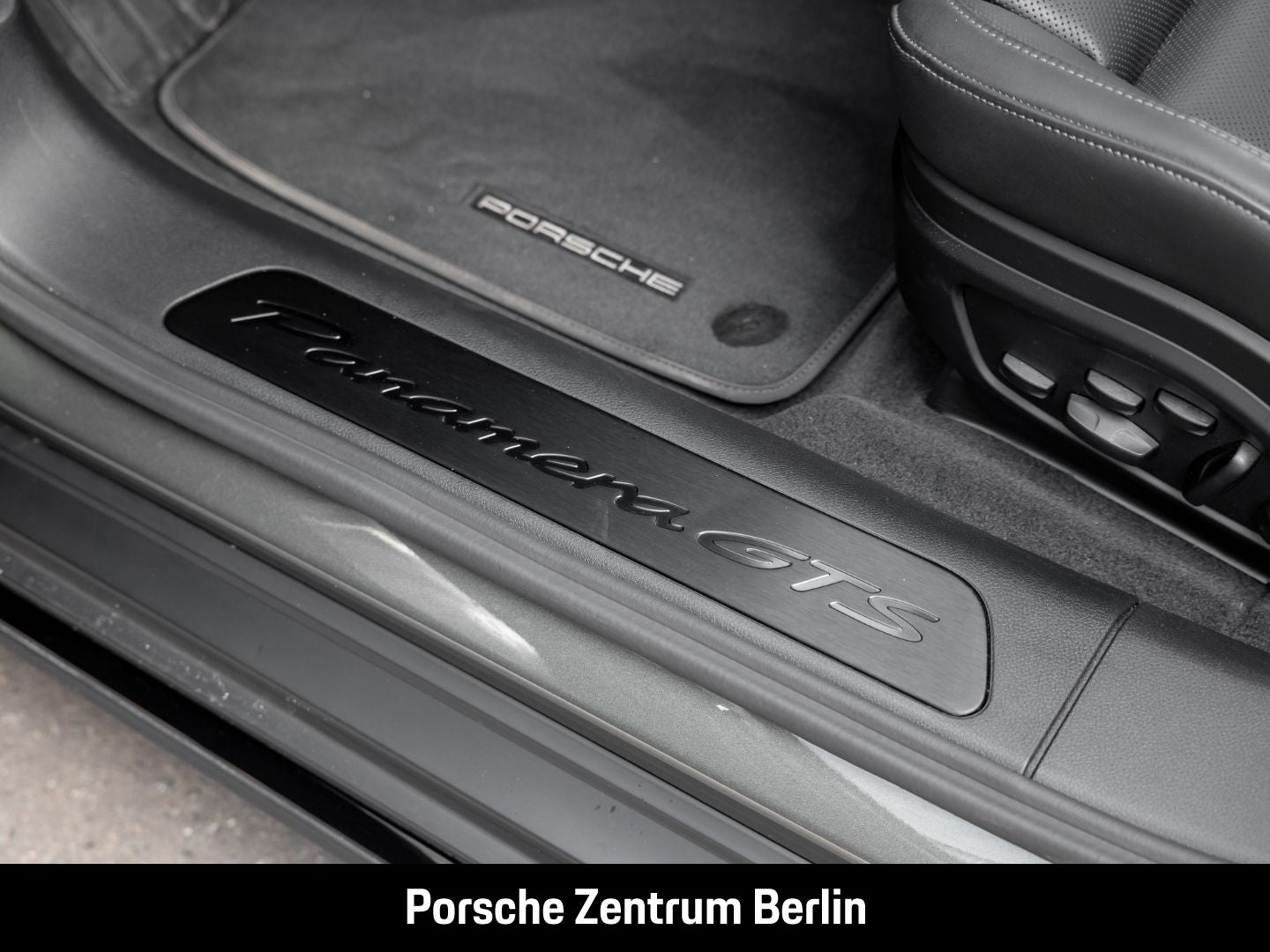 Porsche Panamera GTS Surround-View InnoDrive LED-Matrix