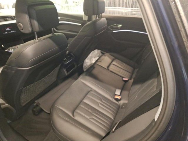 Audi e-tron 55 quattro S line AHK+PANO+HUD+B&O+ACC