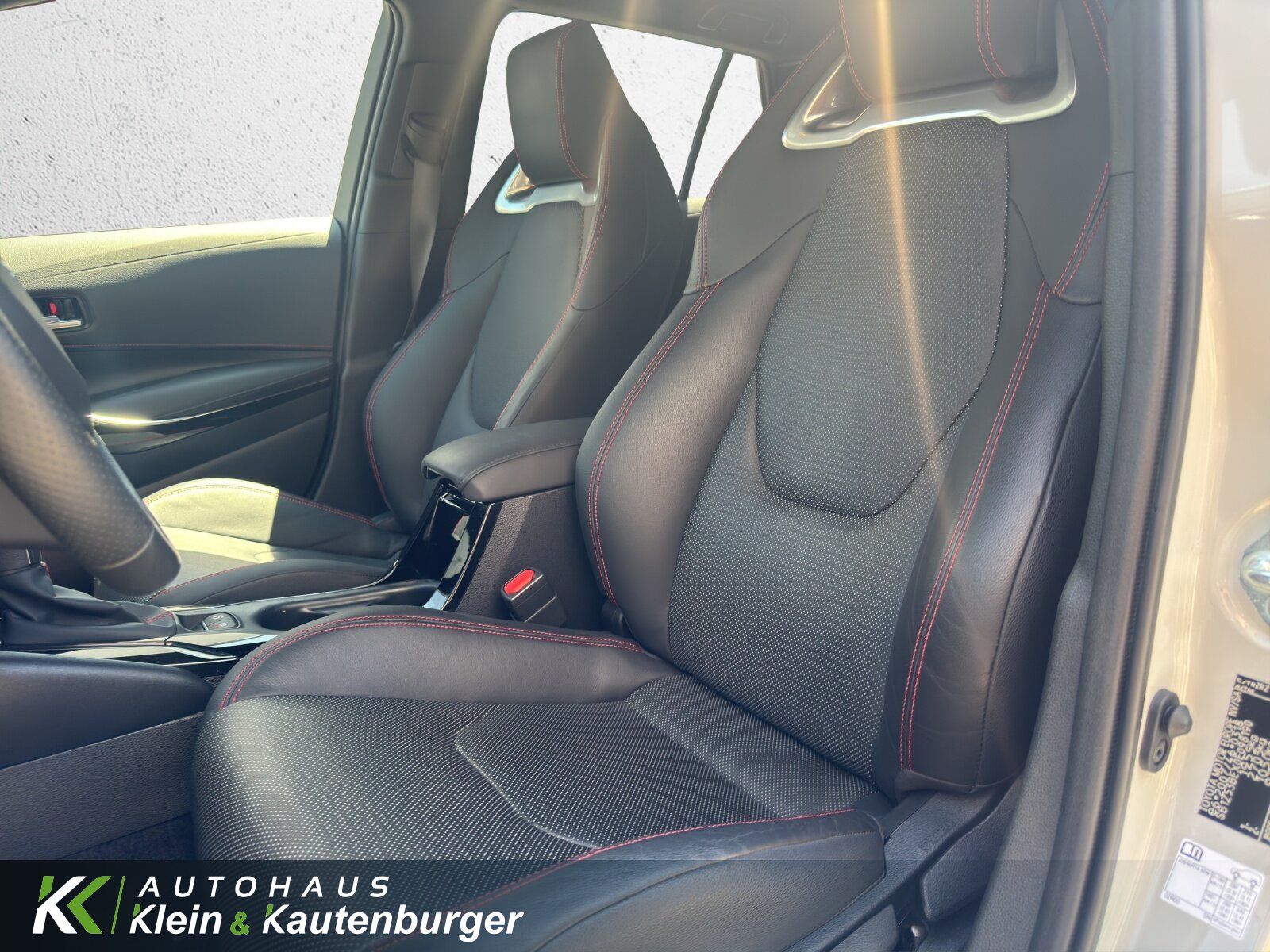 Toyota Corolla 2.0 Hyb. GR Sport Black - Samsaru's Car Outlet