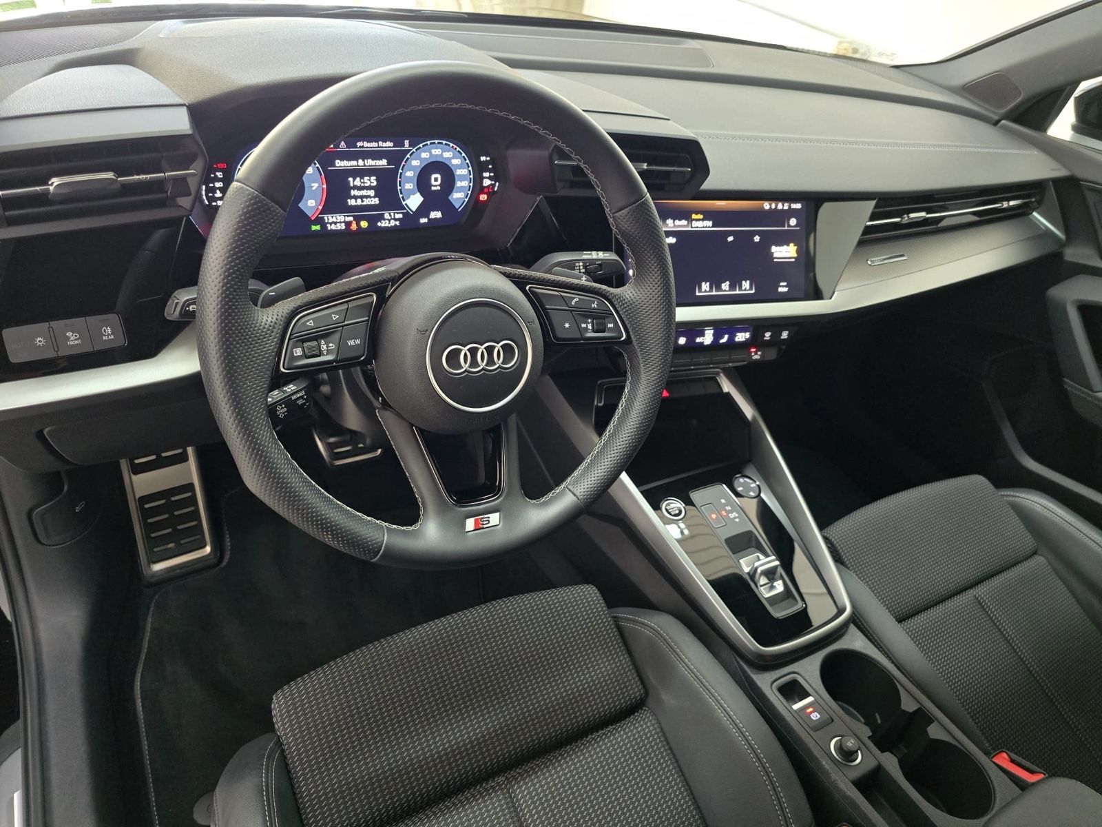 Audi A3 Sportback 30TFSI S-tronic S-Line Optik schwaz