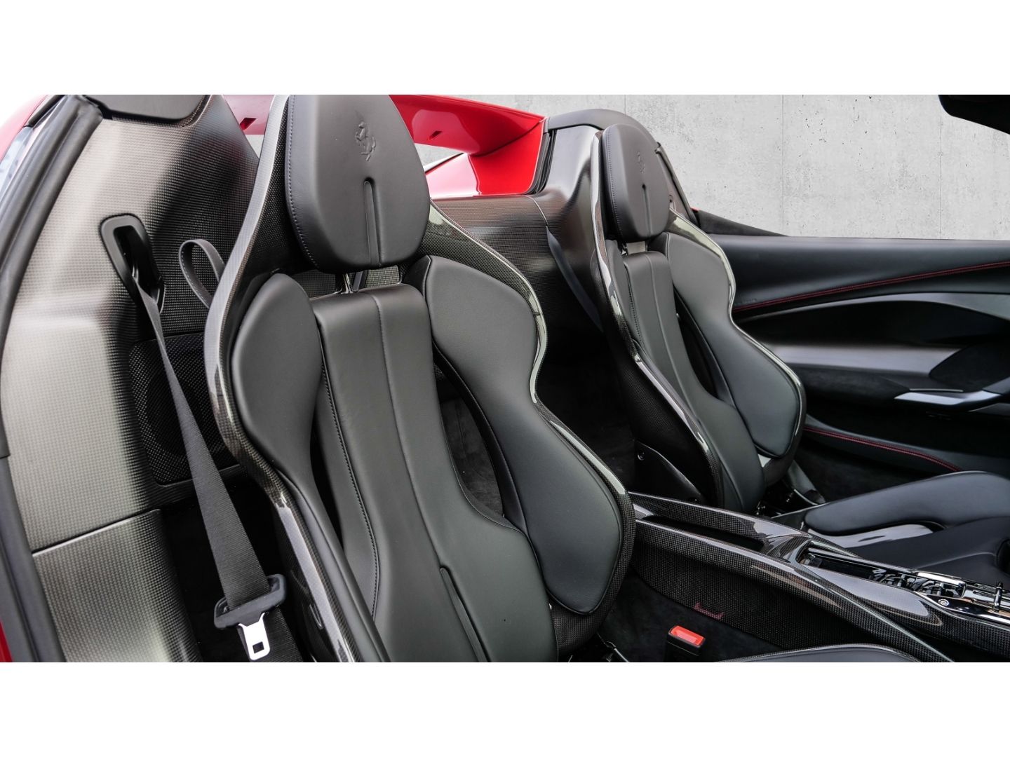 Ferrari 296 GTS - Samsaru's Car Outlet