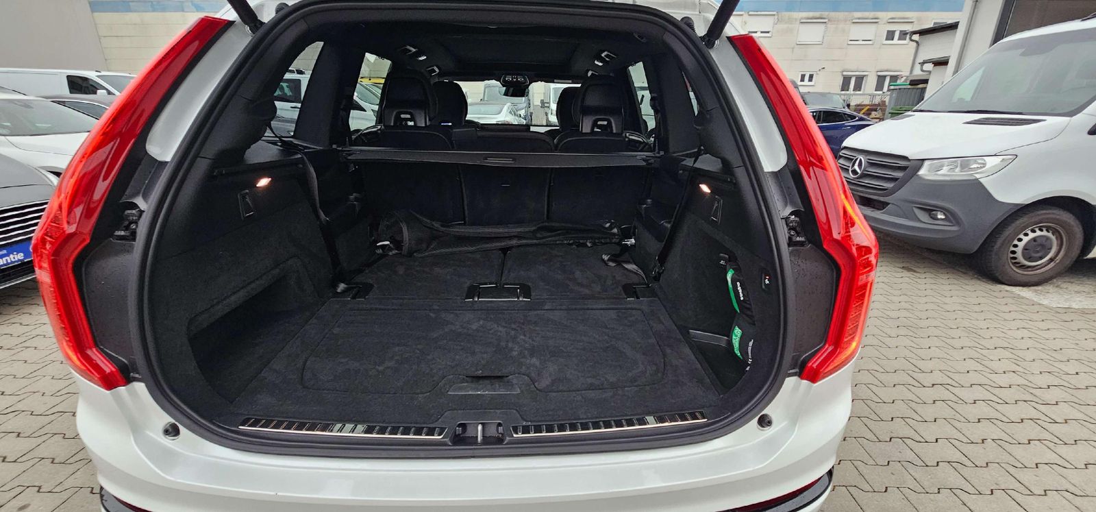 Volvo XC90 Plus Dark AWD 7 Sitzer*360Kamera*HarmanKard