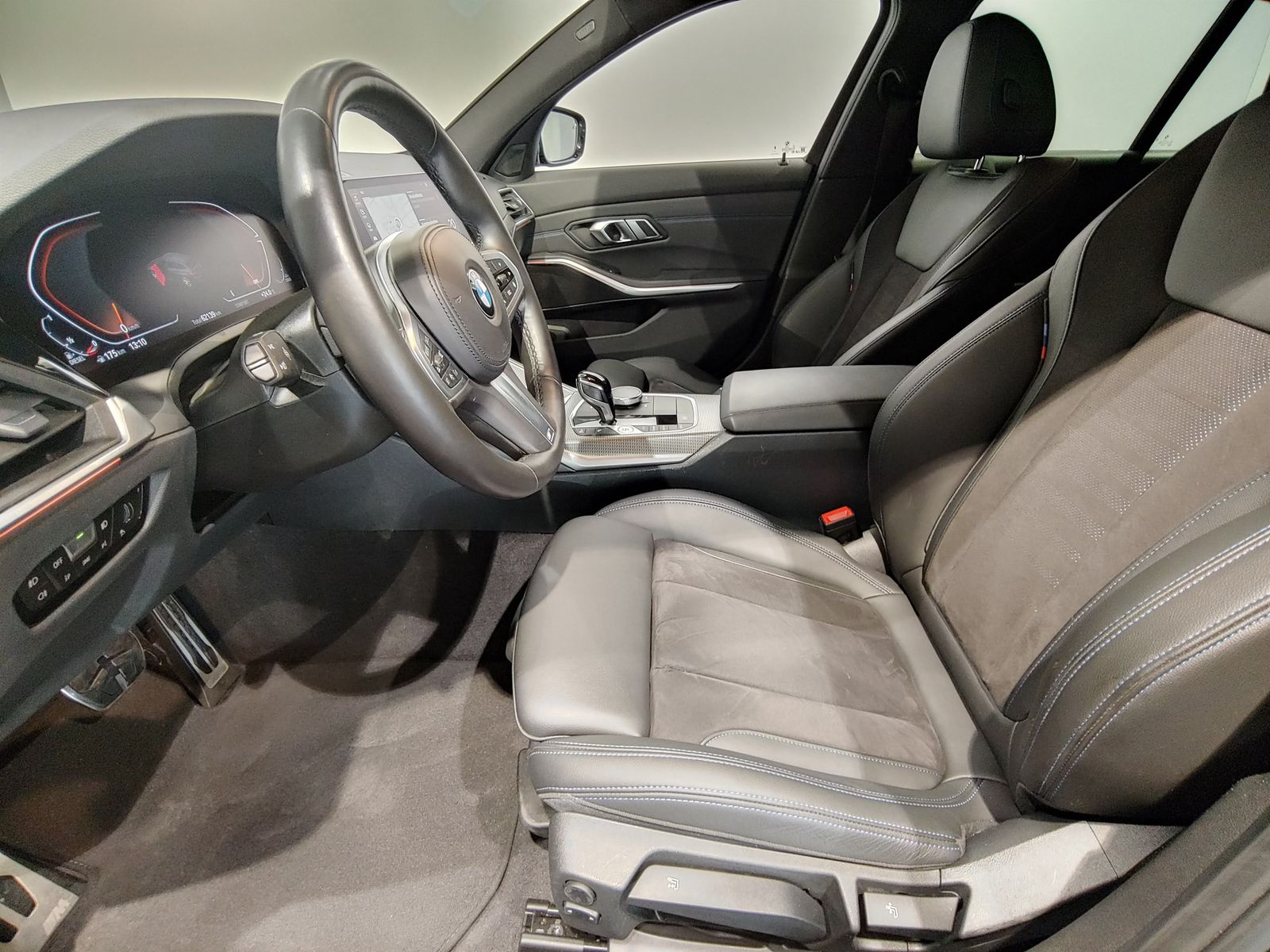 BMW 330d xDrive M Sport - Samsaru's Car Outlet