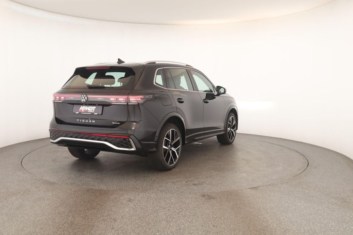 Volkswagen Tiguan 2.0 TDI 4M DSG R-Line Leder Pano Navi 360