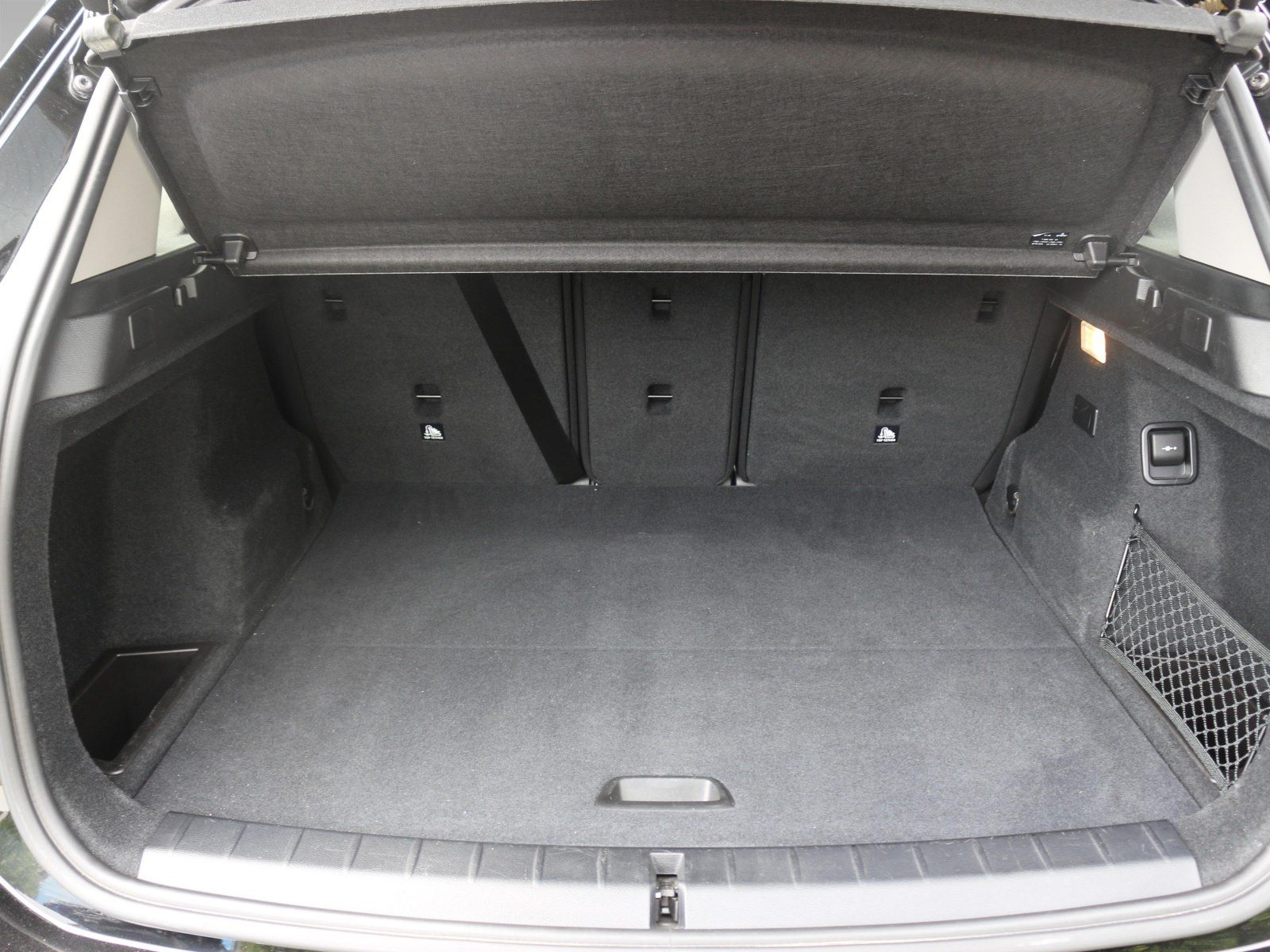 BMW X1 xDrive25e Advantage - Samsaru's Car Outlet