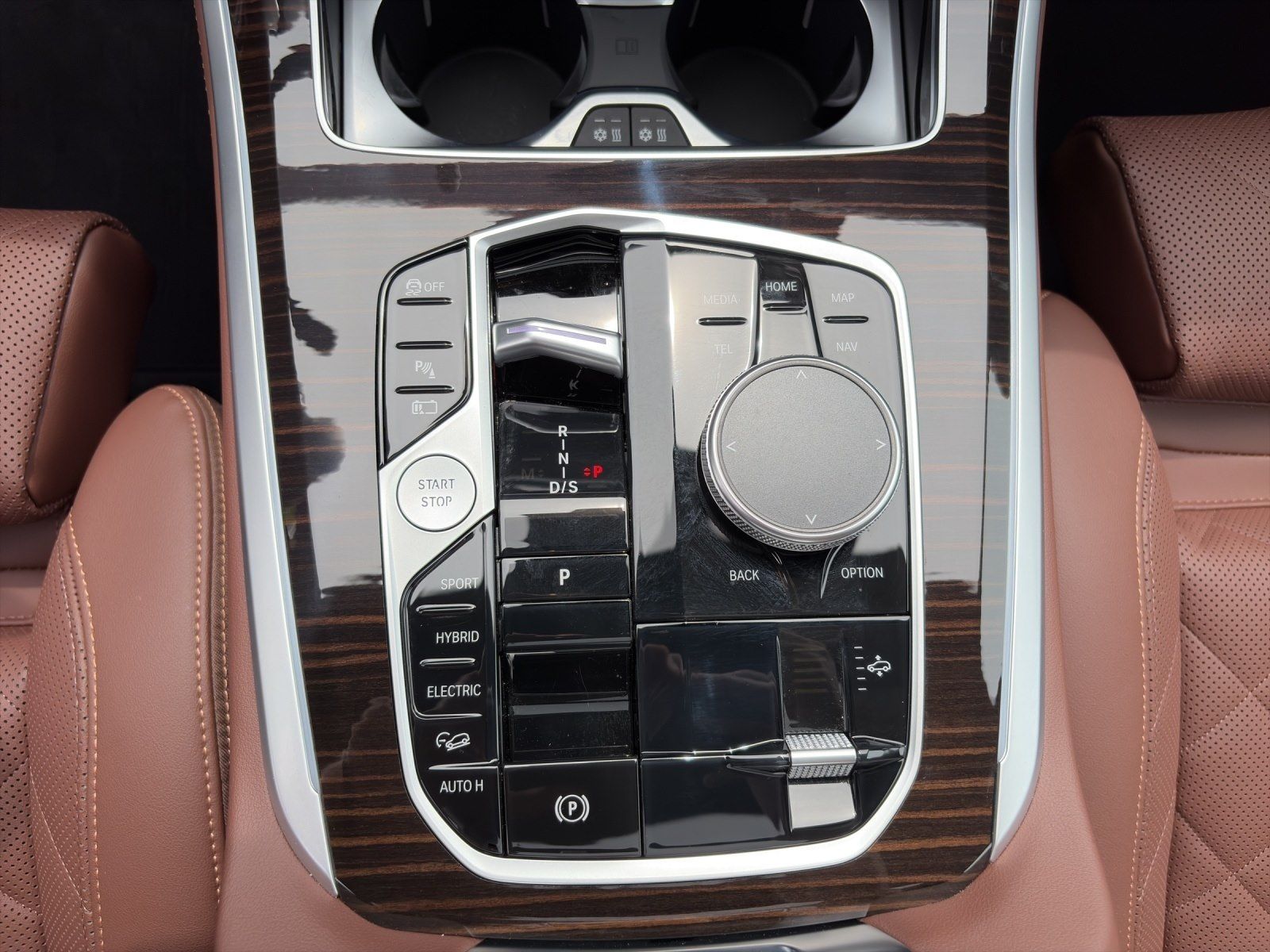 BMW X5 xDrive50e M-Sport Pro AHK Pano Head-Up DrivAs