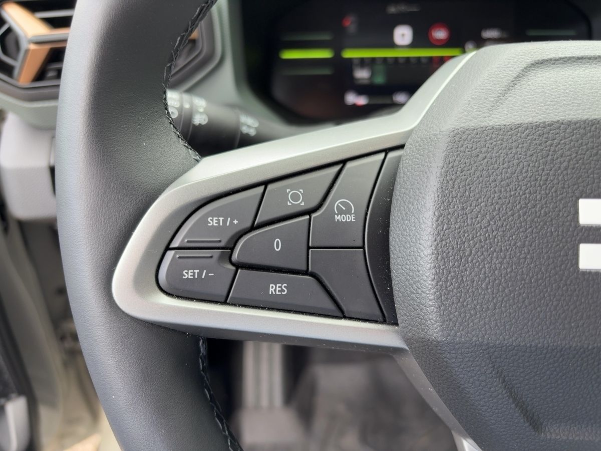 Dacia Duster 1.2 TCe 130 Extreme - Samsaru's Car Outlet