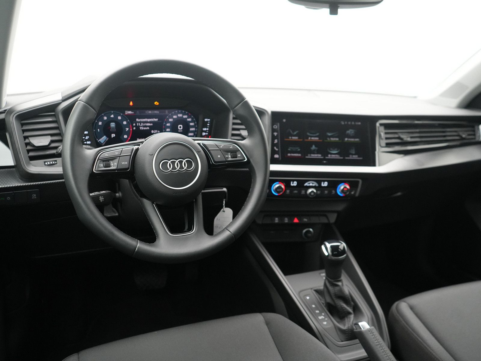 Audi A1 Sportback advanced S-TRON SHZ CARPLAY PDC