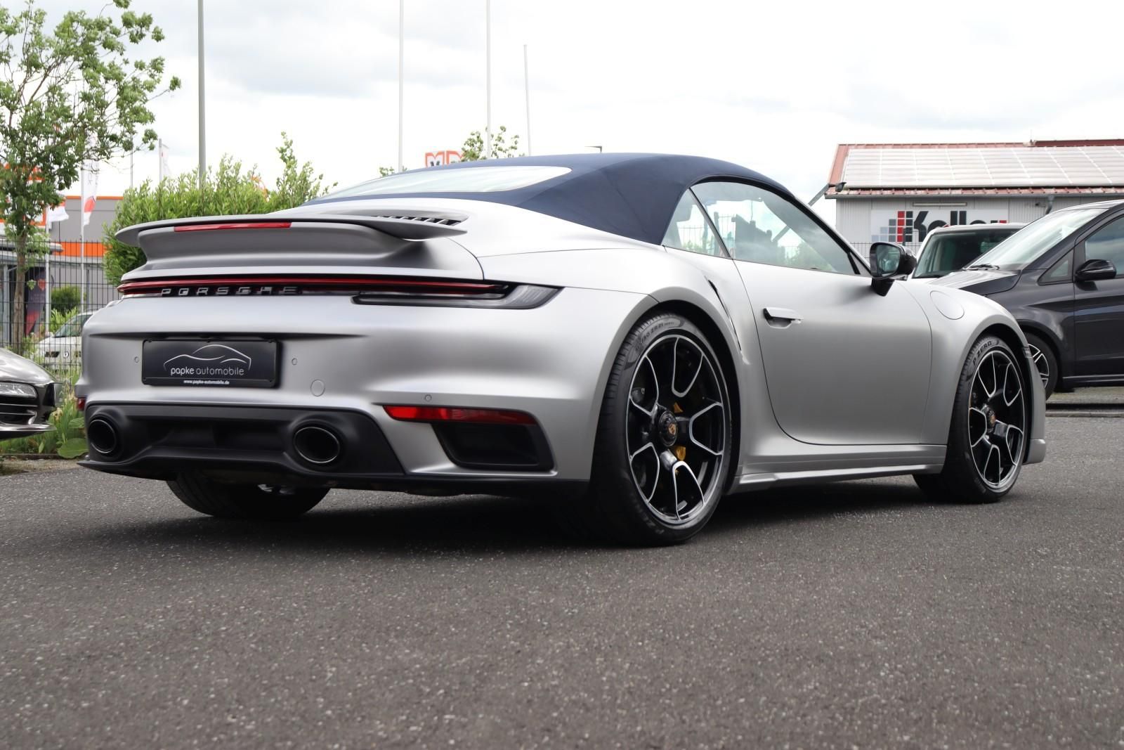 Porsche 992 Turbo S Cabrio +LIFT+NACHTSICHT+SITZBELÜFTUN