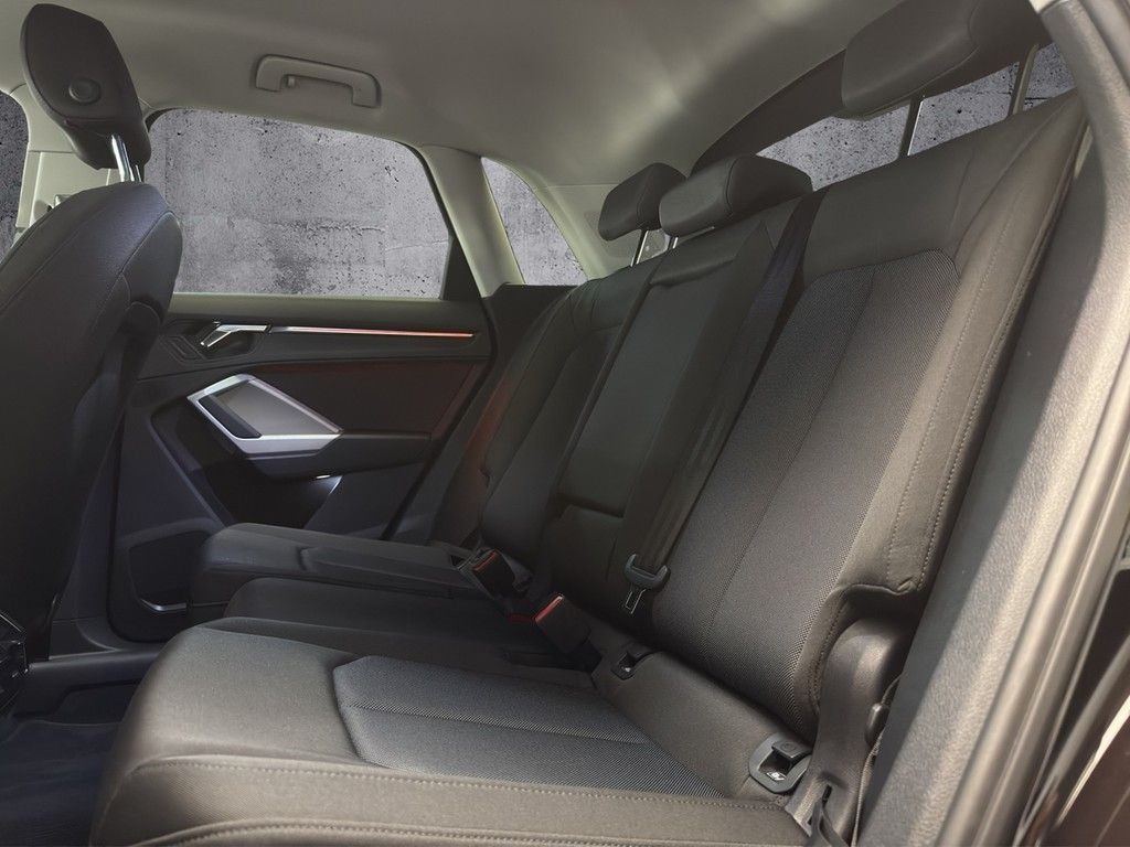 Audi Q3 40 TDI quattro advanced - Samsaru's Car Outlet