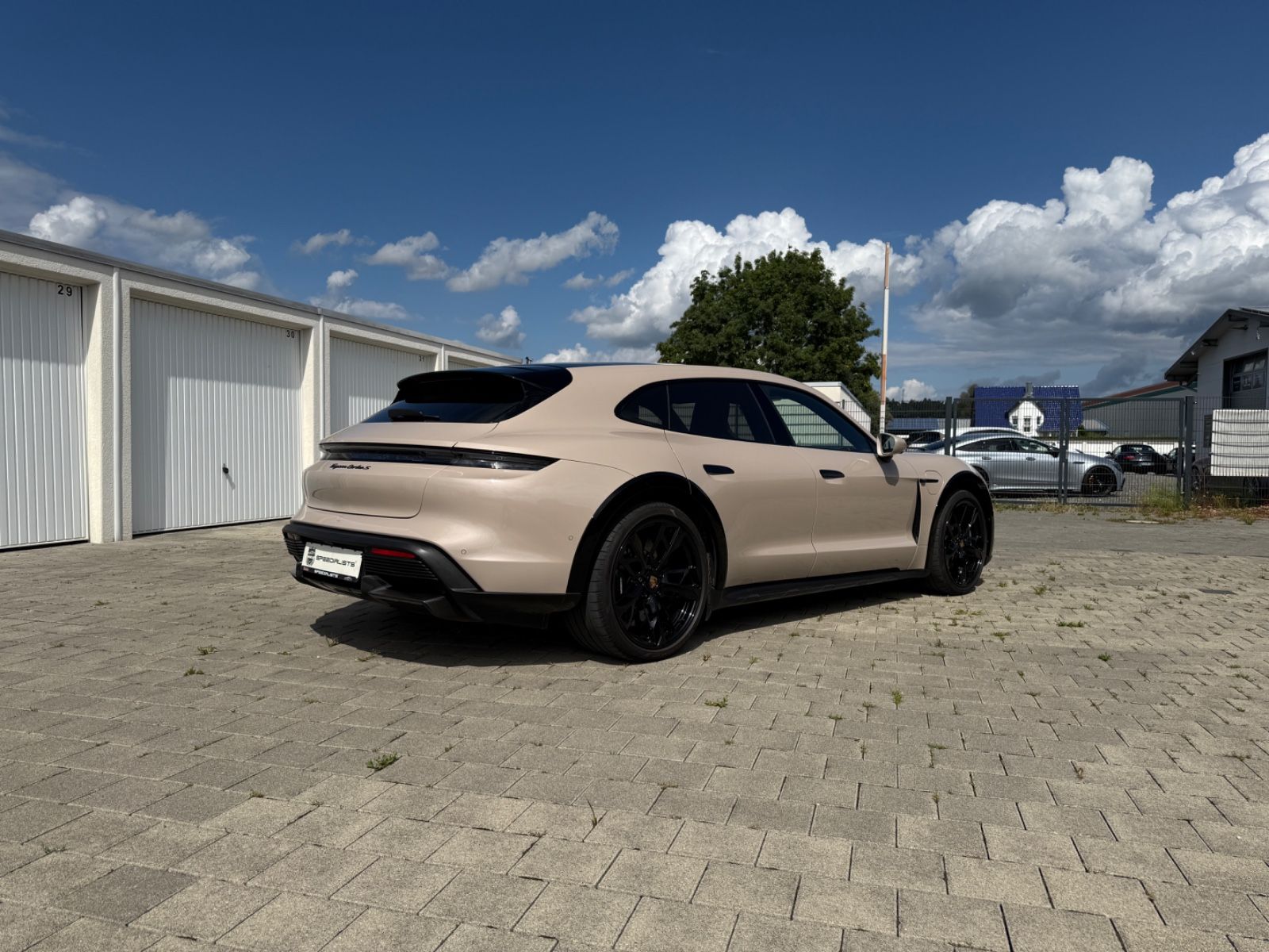 Porsche Taycan Cross Turismo Turbo S Exclusiv Manufaktur
