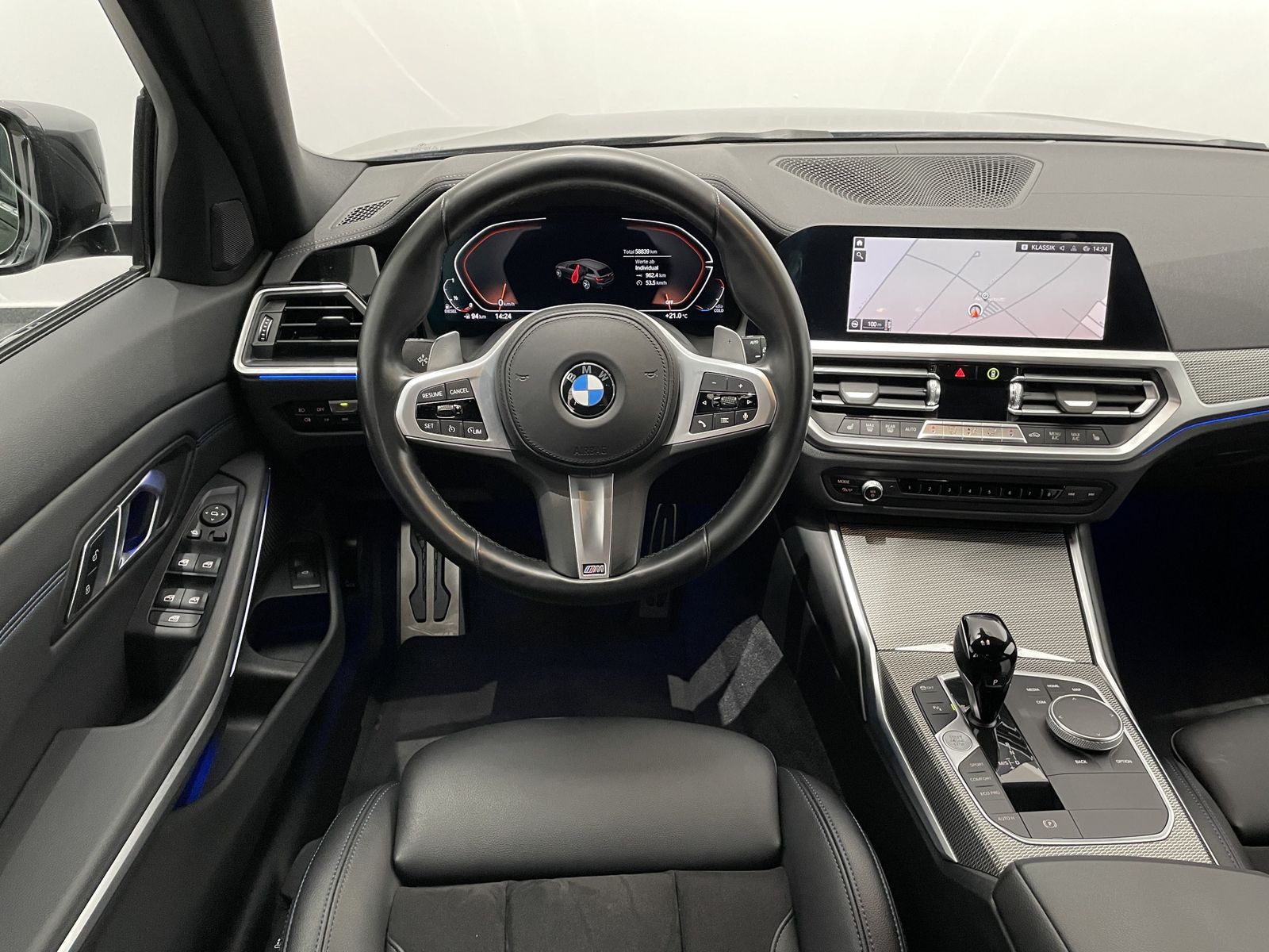 BMW 330d Tour. M Sport - Samsaru's Car Outlet
