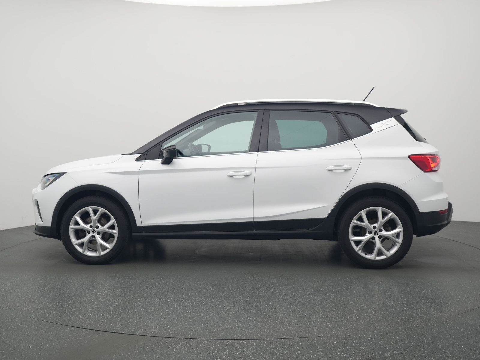 Seat Arona FR-Line DSG - Samsaru's Car Outlet