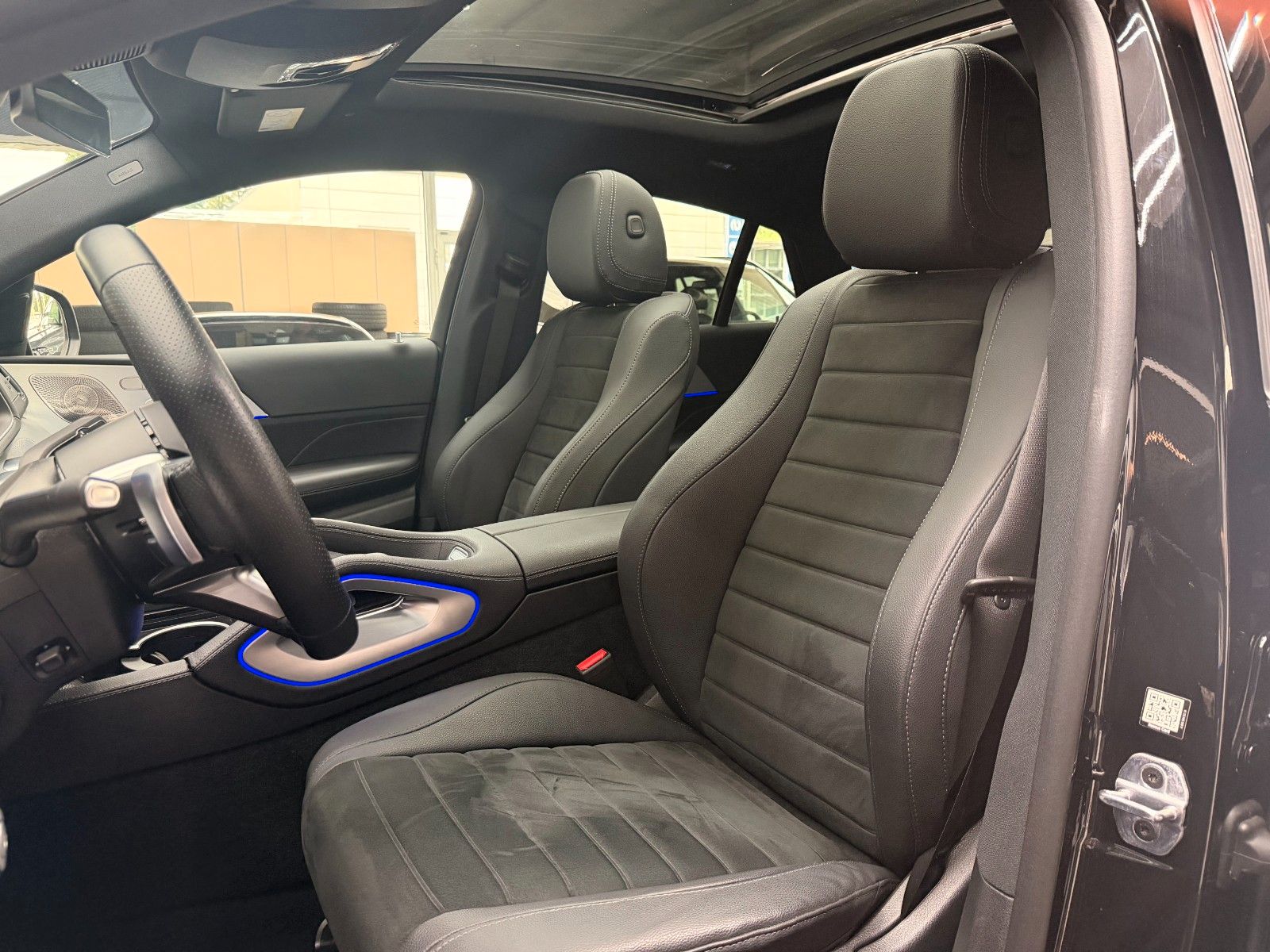 Mercedes-Benz GLE 300 d COUPE 4M AMG PANO BURM NIGHT 360° 22"