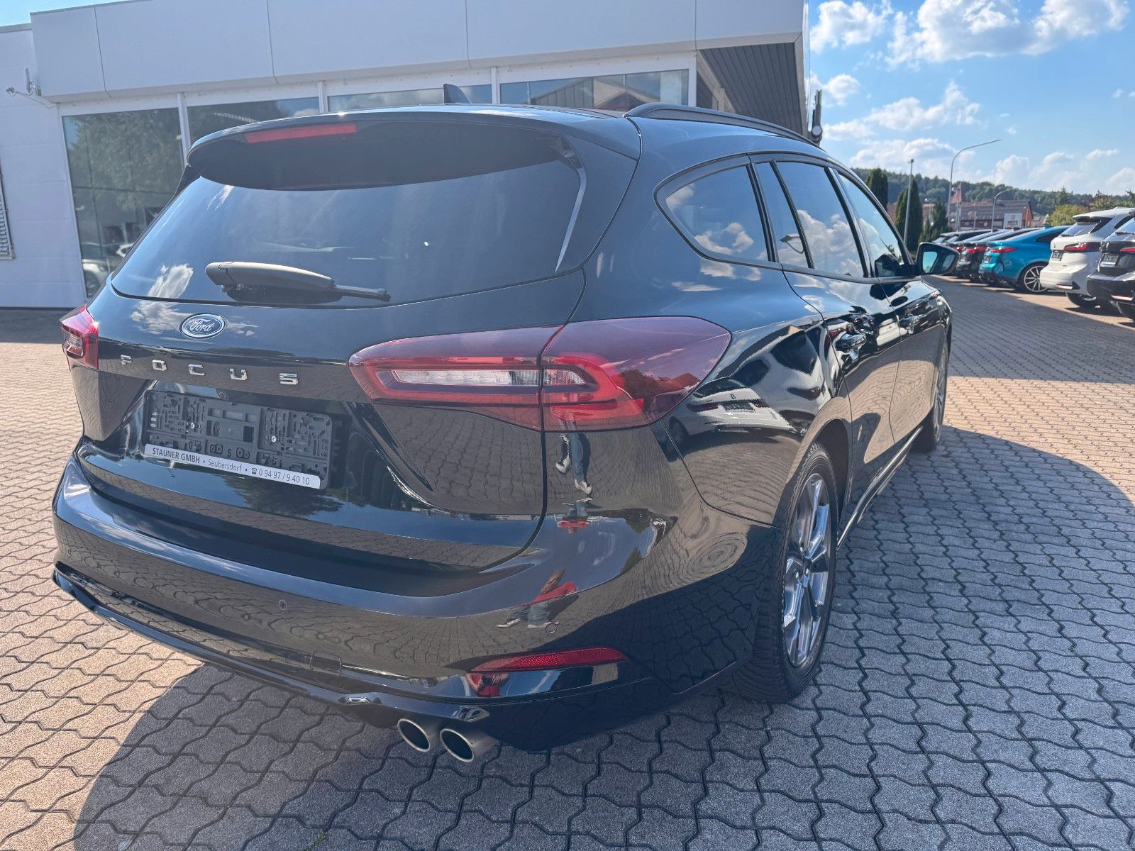 Ford Focus Turnier ST-Line X AHK KAMERA DAB LED