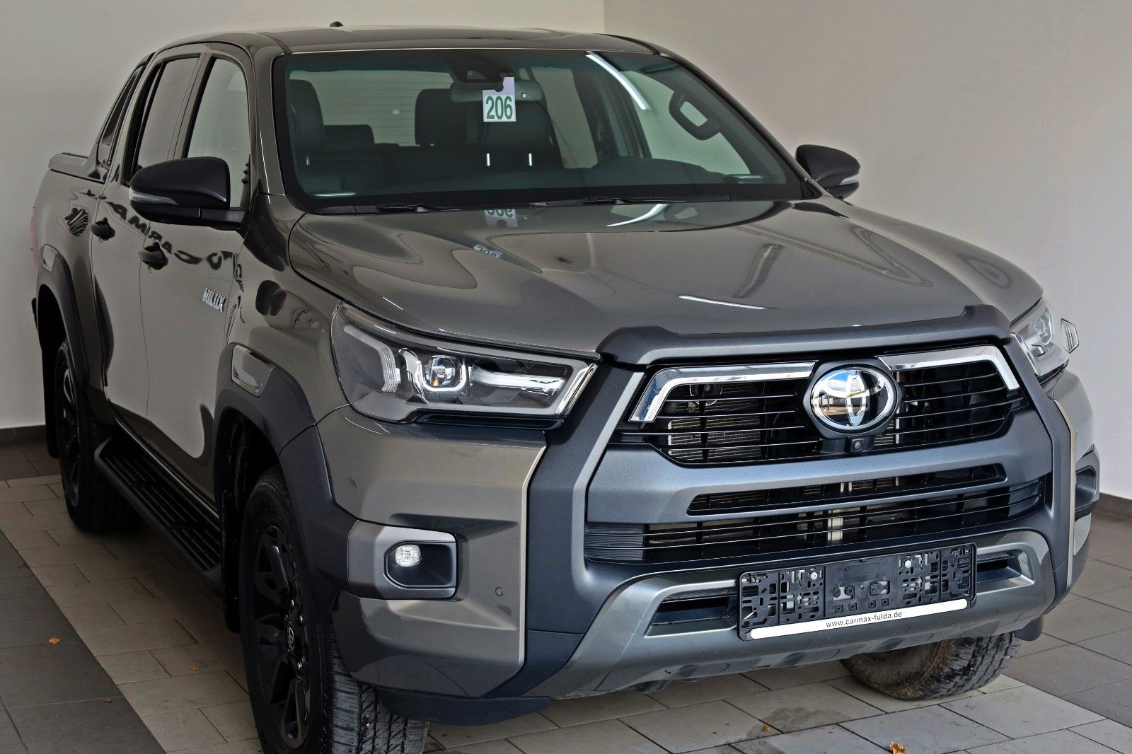 Toyota Hilux 2.8 D-4D Invincible Sport,ACC,AHK