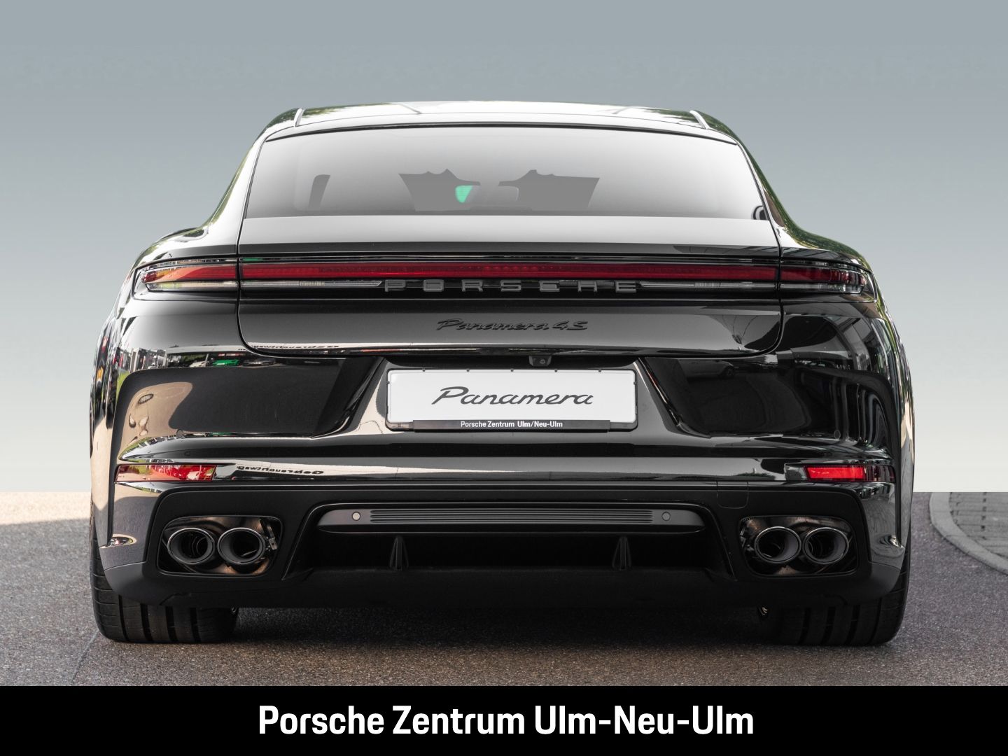Porsche Panamera 4S E-Hybrid HA-Lenkung InnoDrive HUD