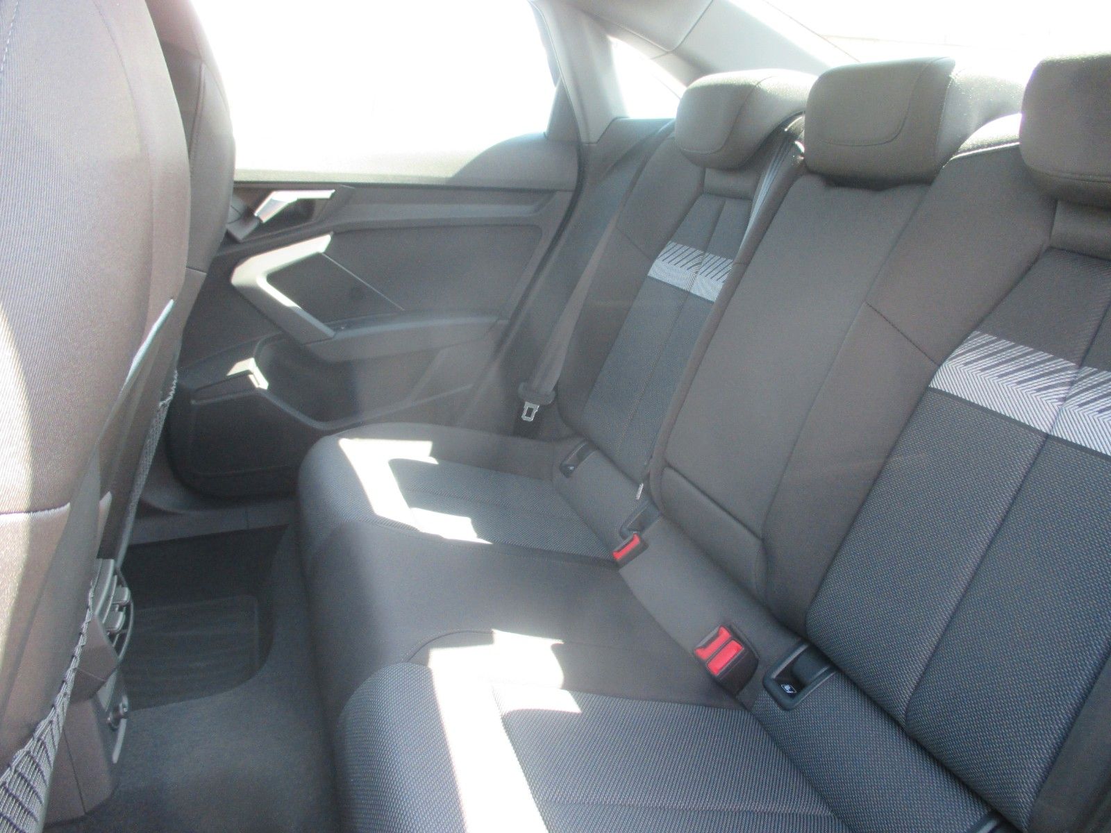 Audi A3 Limousine 35 TFSI Advanced - Samsaru's Car Outlet