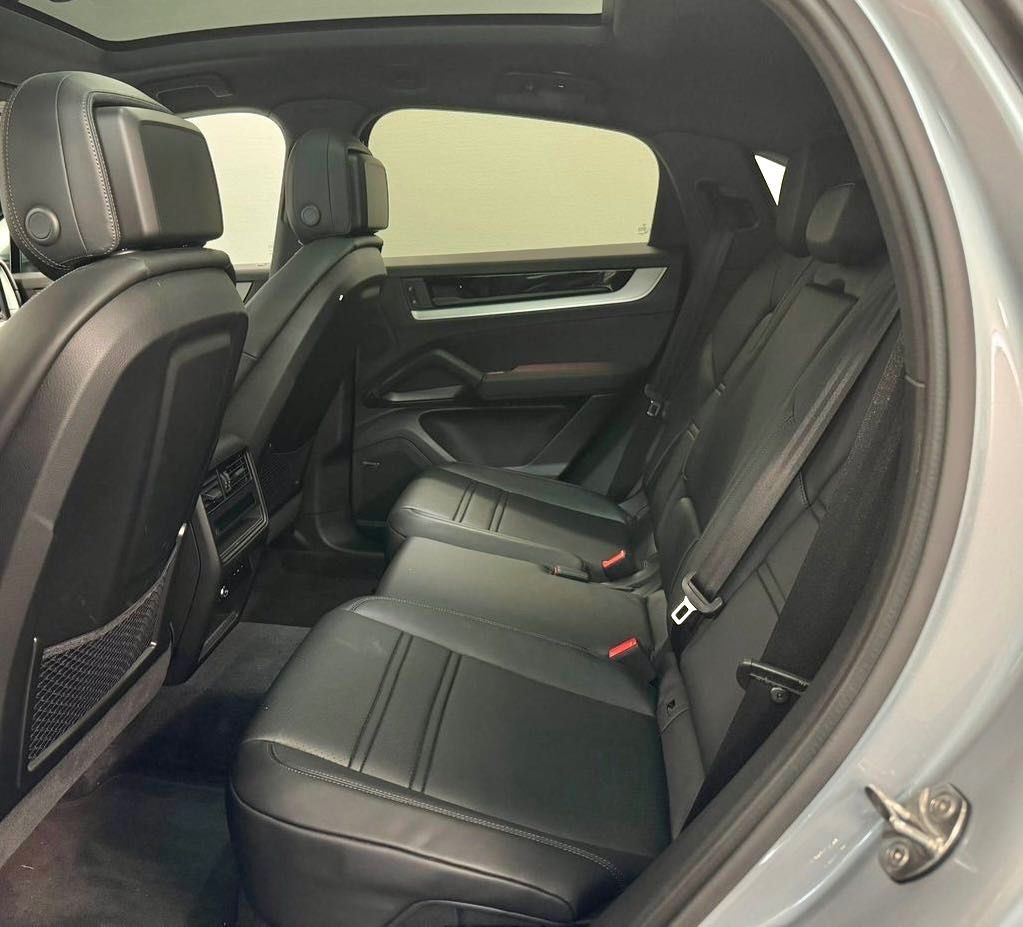 Porsche Cayenne Coupe E-Hybrid 470HP 22" AIR PANO *VAT*