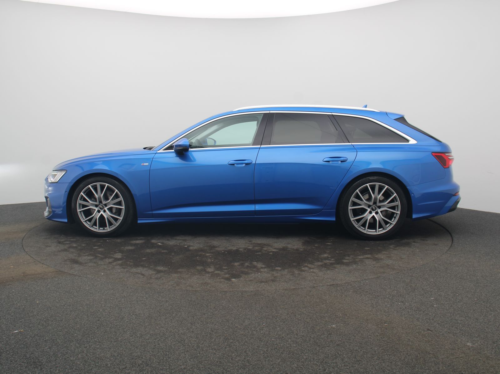 Audi A6 Avant S-Line 50TDI quattro / Standh, AHK, LED