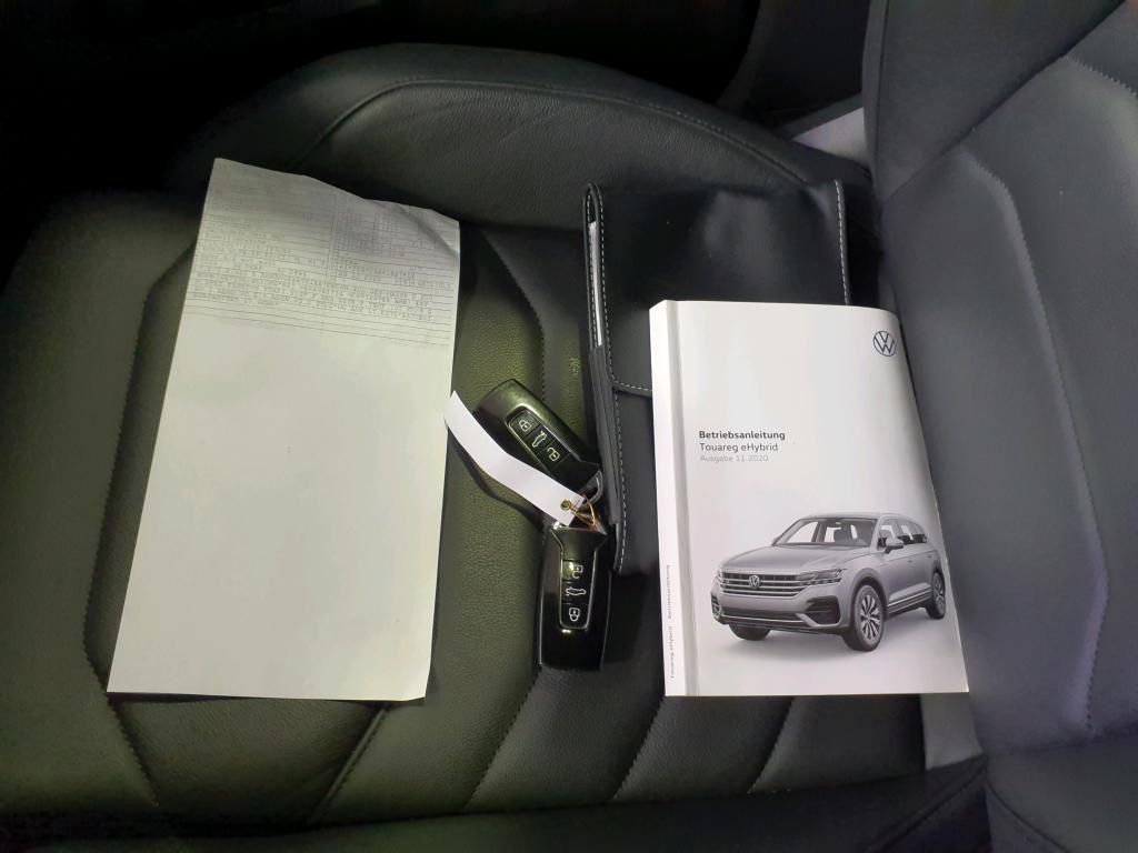 Volkswagen Touareg Elegance 4M 3.0 TSI - Samsaru's Car Outlet
