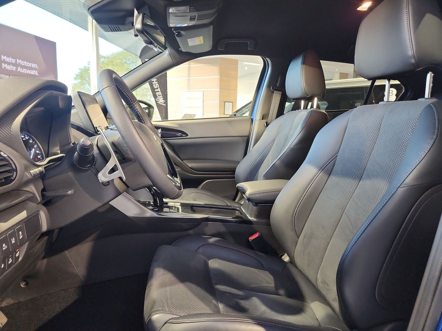 Mitsubishi Eclipse Cross Plug-In Hybrid Select Black WR Gar