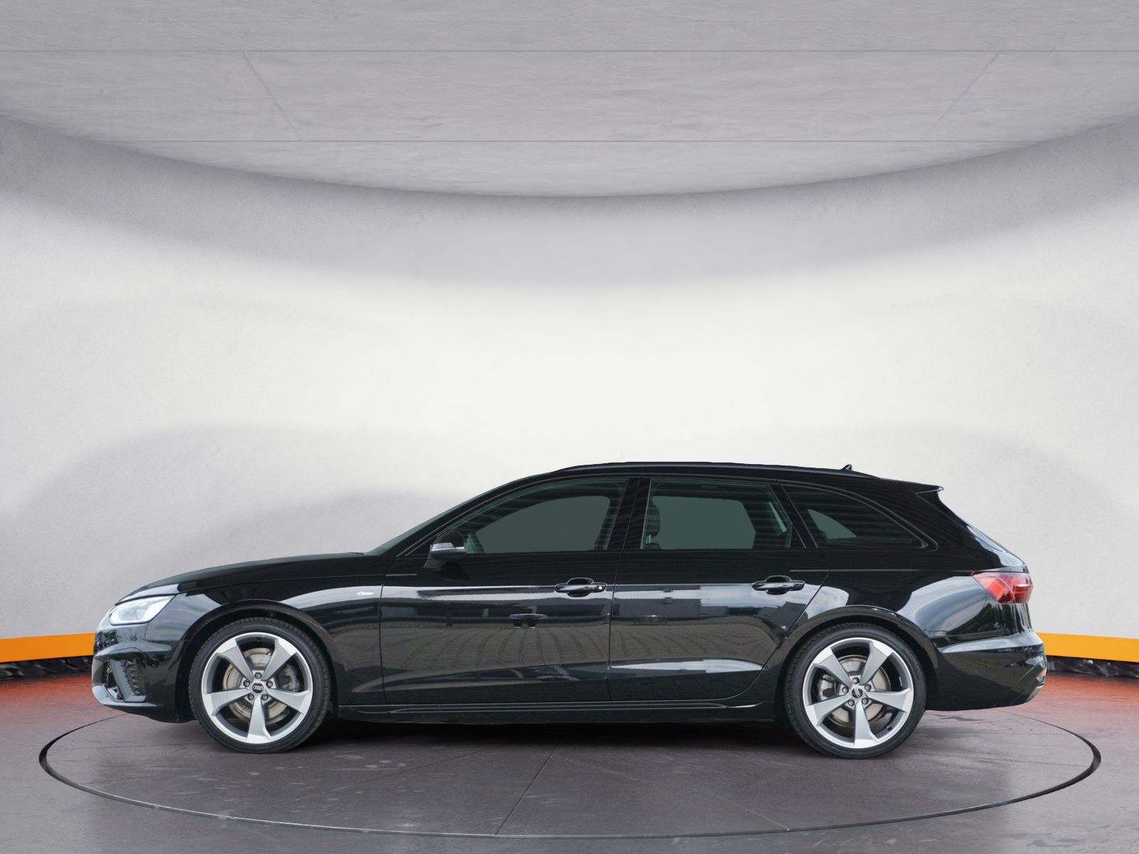 Audi A4 Avant 35 TDI S tronic S line - Samsaru's Car Outlet